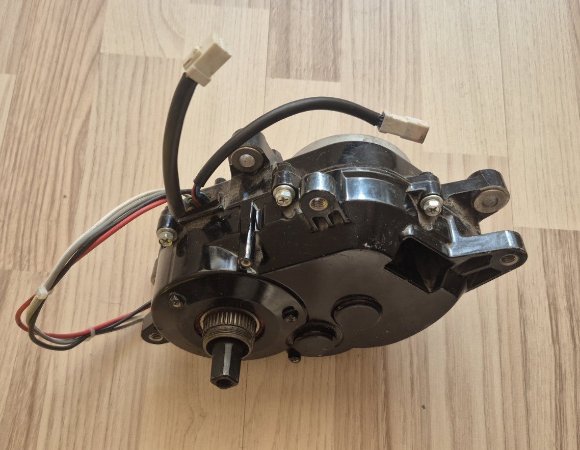 Panasonic NUA214F Mid-drive motor for electric bicycles