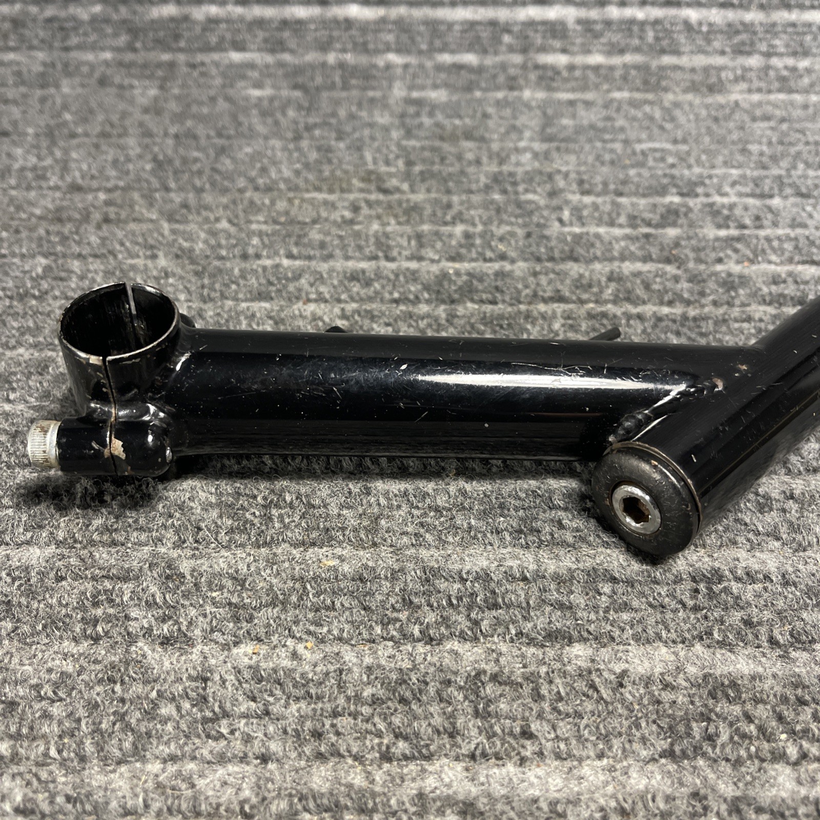 GT 1″ Quill Stem 25.4mm Clamp 135mm 2-Bolt Faceplate w/ Cable Pass Thru MTB