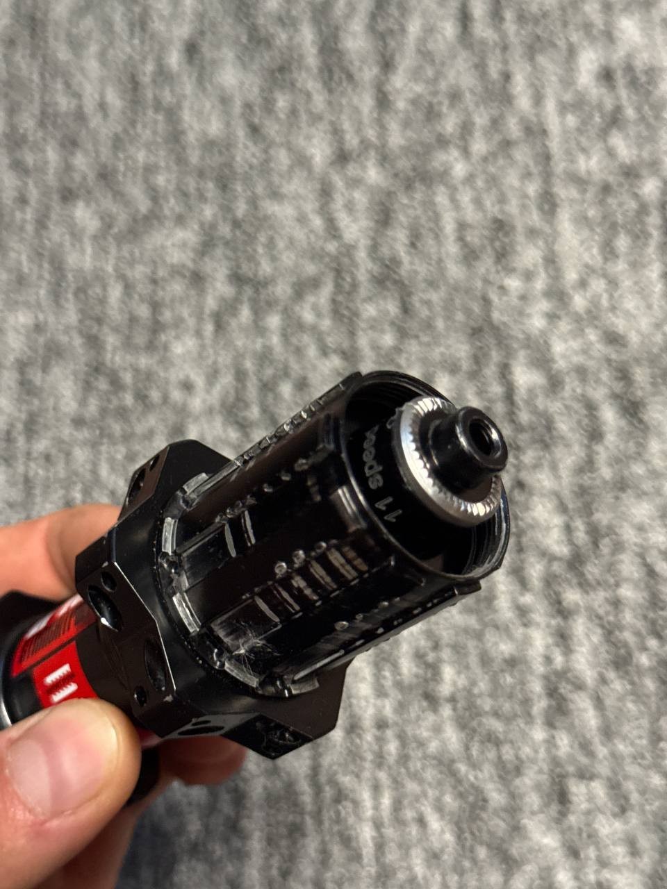 DT Swiss 240S Straight-Pull Rear Hub : 28L, 135mm QR