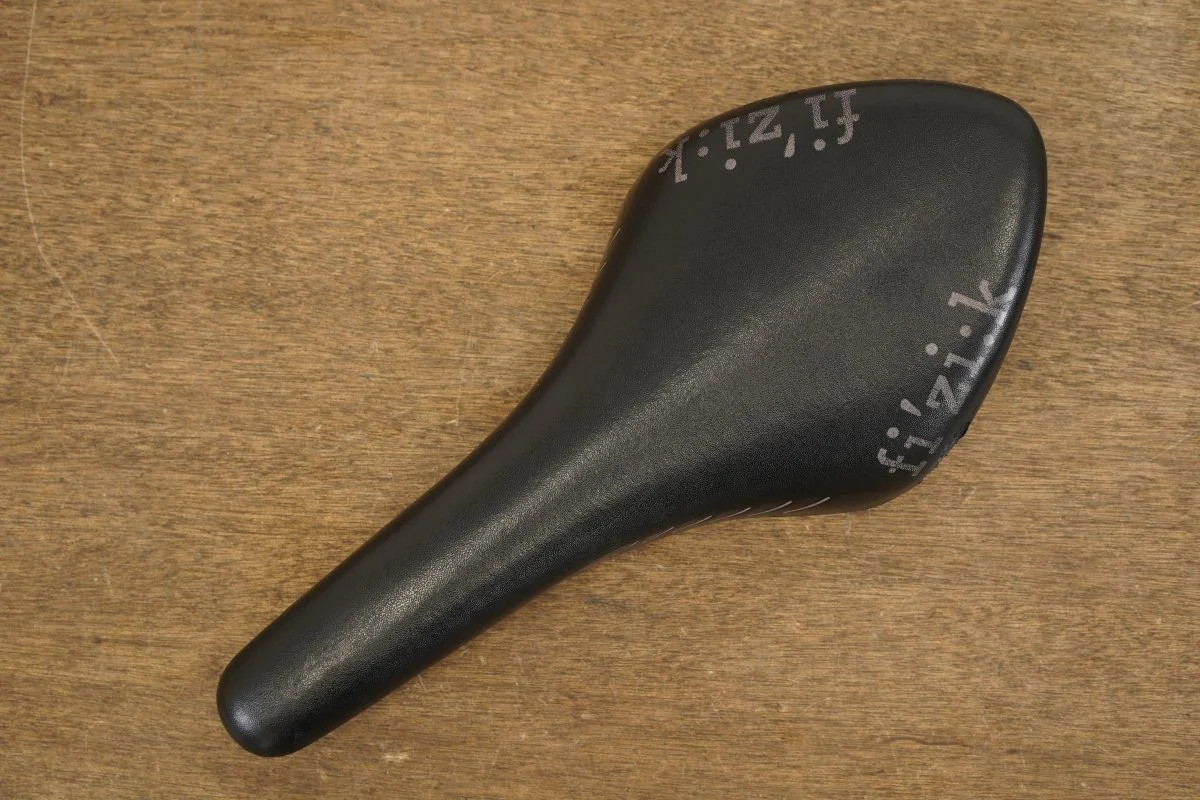 126mm (Regular) Fizik Arione R1 Carbon Rail Road Saddle 188g