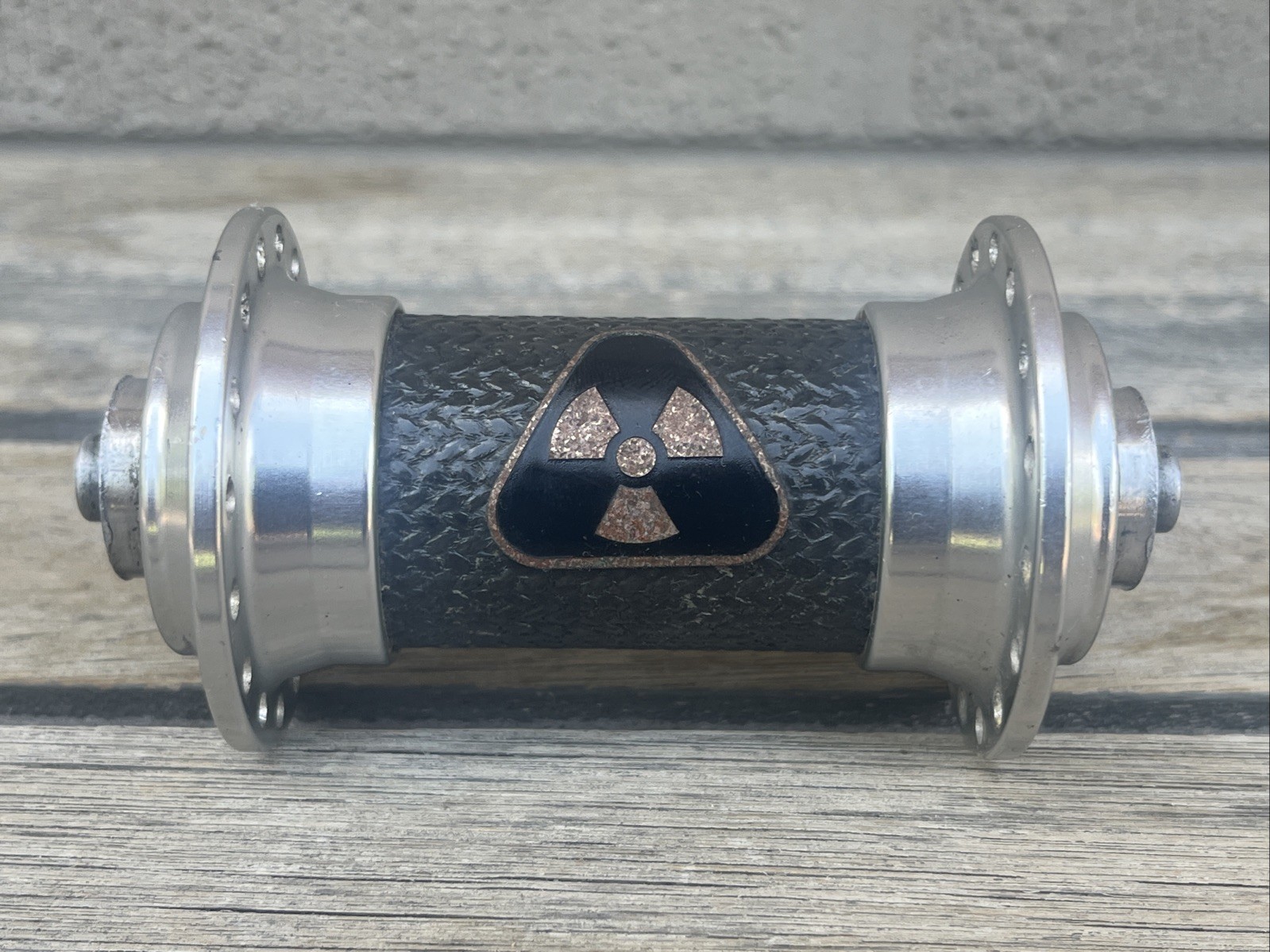 Vintage Nuke Proof 32-hole Carbon Aluminum hubset Shimano HG freehub Body