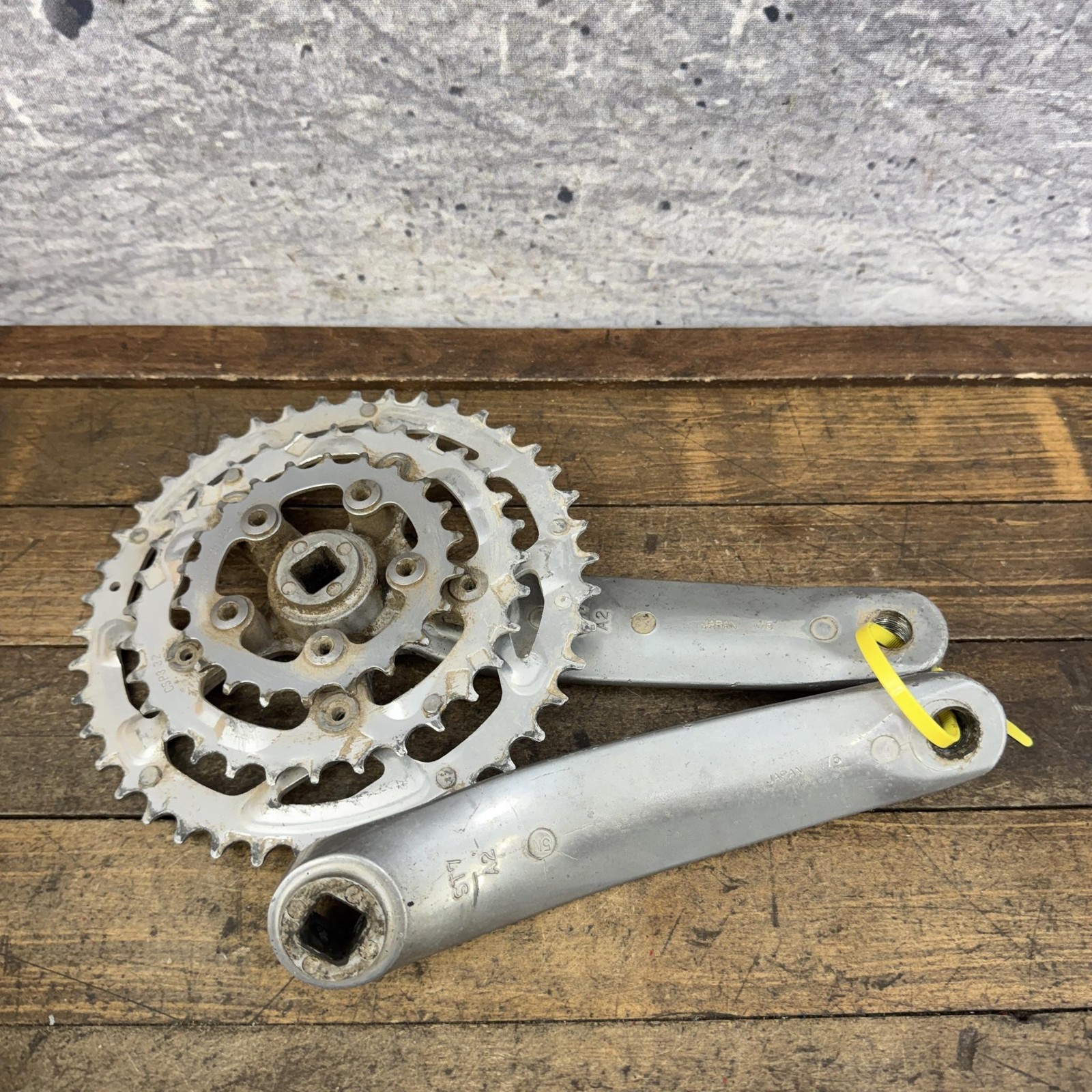 Vintage Sugino Triple Crankset 175mm Specialized Strongarm 42/32/22T 90s MTB