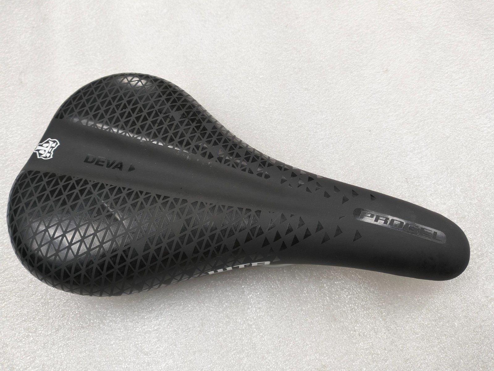 WTB DEVA PRO GEL SHORT NOSE SADDLE SEAT ROAD MTB 250MMX142MM