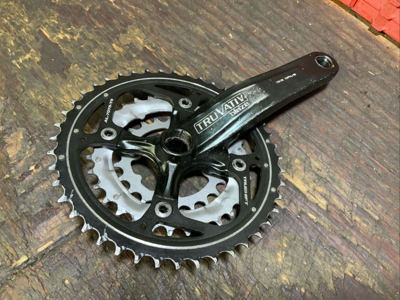 Truvativ Blaze Triple MTB Crankset 175mm ISIS Drive w/68×113 Bottom Bracket