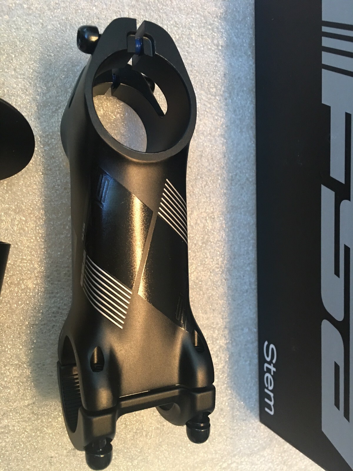 FSA SLK-SCR Stem for either 1 1/8th or 1 1/4″ steerer tube 6 deg x 31.8mmx110mm