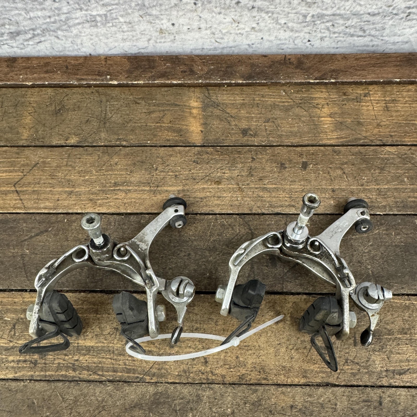 Vintage Shimano 600 BR-6208 Caliper Brakes Set Silver Road Bike Side Pull Japan