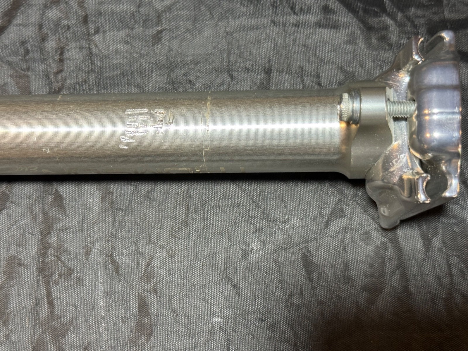 Thomson Elite 27.2 410MM Seatpost, -visual imperfections-