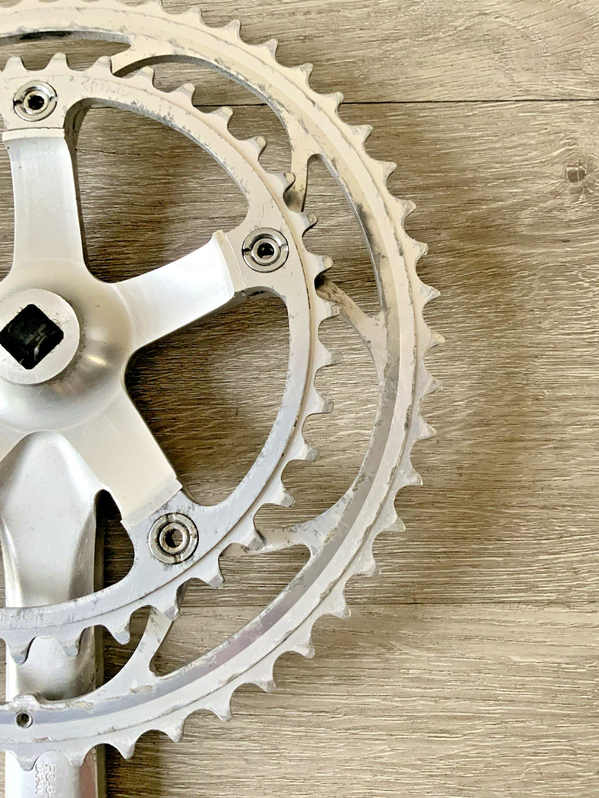 SHIMANO 600 ULTEGRA CRANKSET DOUBLE 6400 53-39 TOOTH 172.5 MM ARMS 6, 7, OR 8