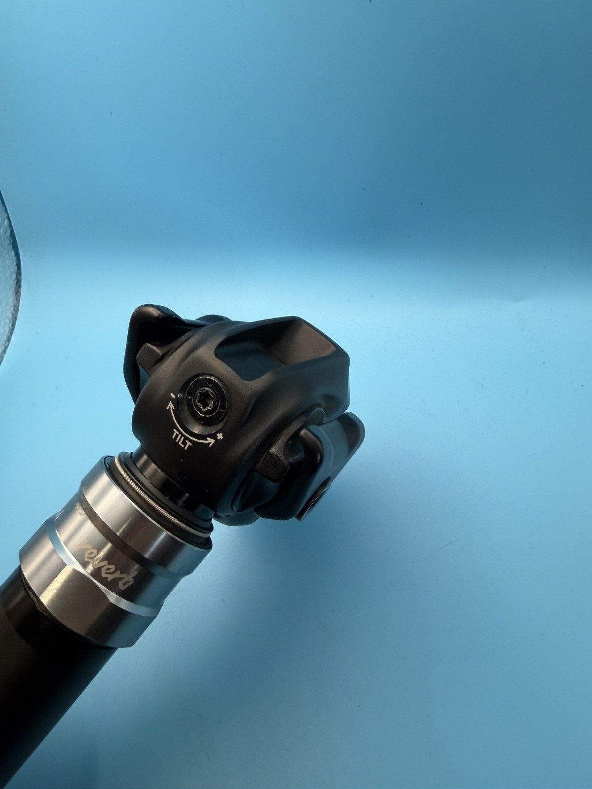 RockShox Reverb AXS Dropper Seatpost 30.9mm 170mm Travel 480mm with battery