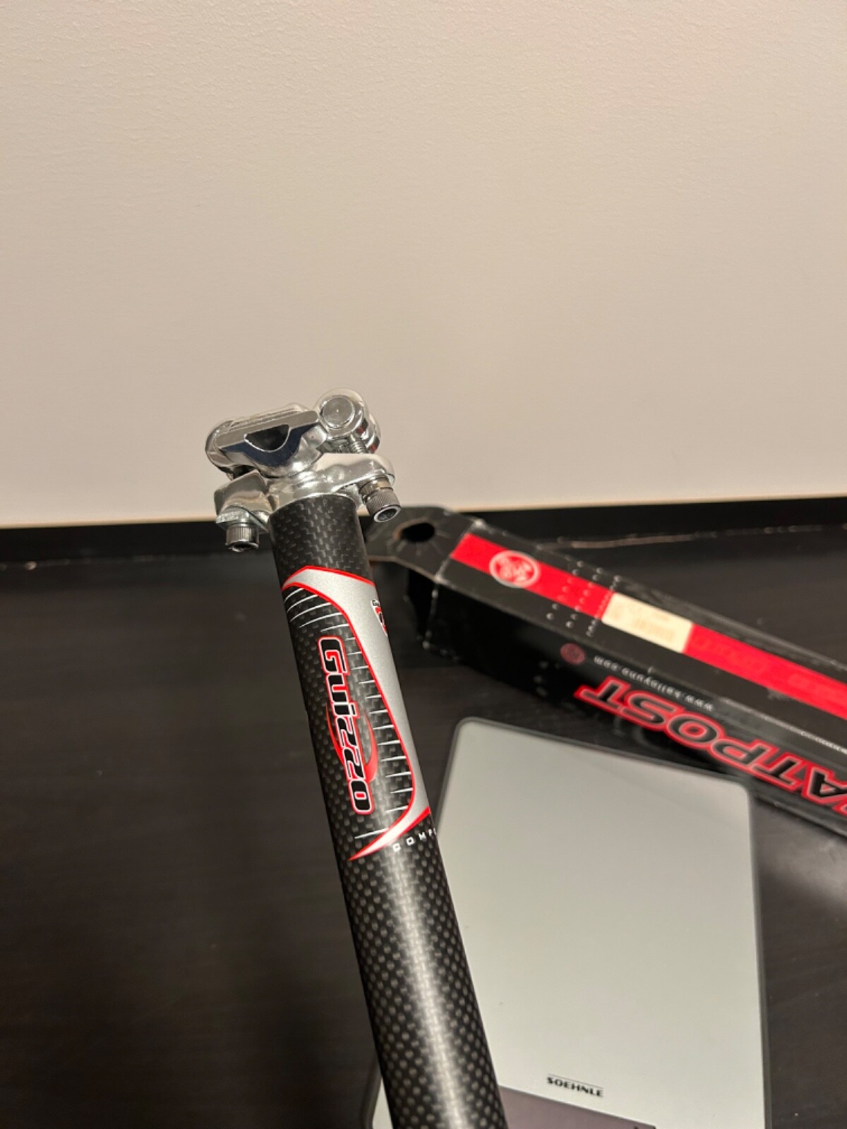 NEW Guizzo Carbon Seatpost 27.2/340mm Black/Silver
