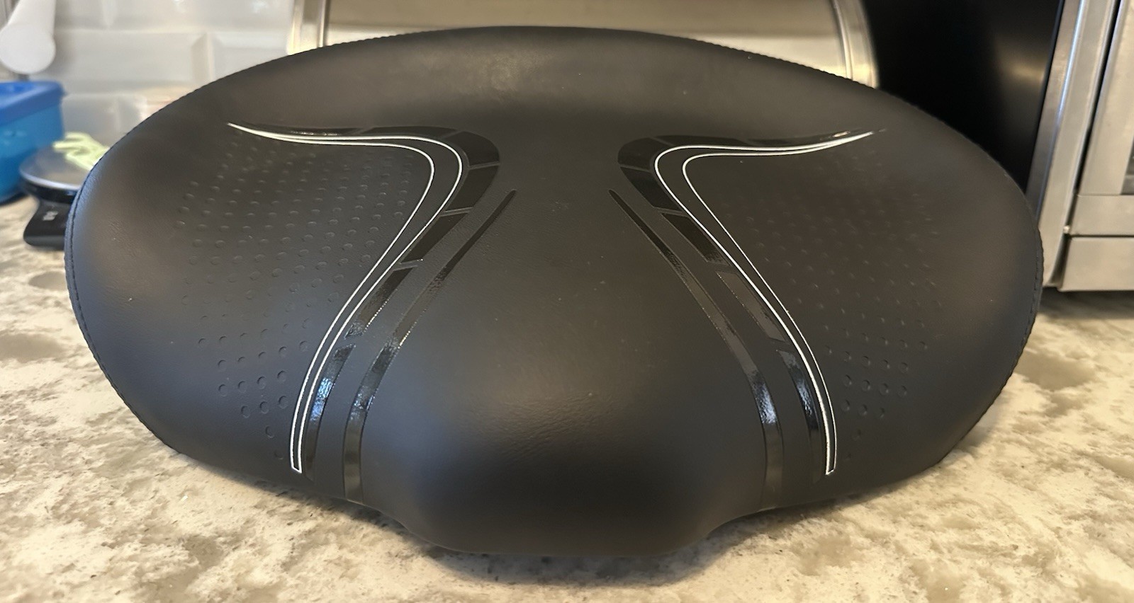 BLUEWIND Noseless Oversized Bike Seat, Memory Foam, 2X As Large, Fits Most Bikes