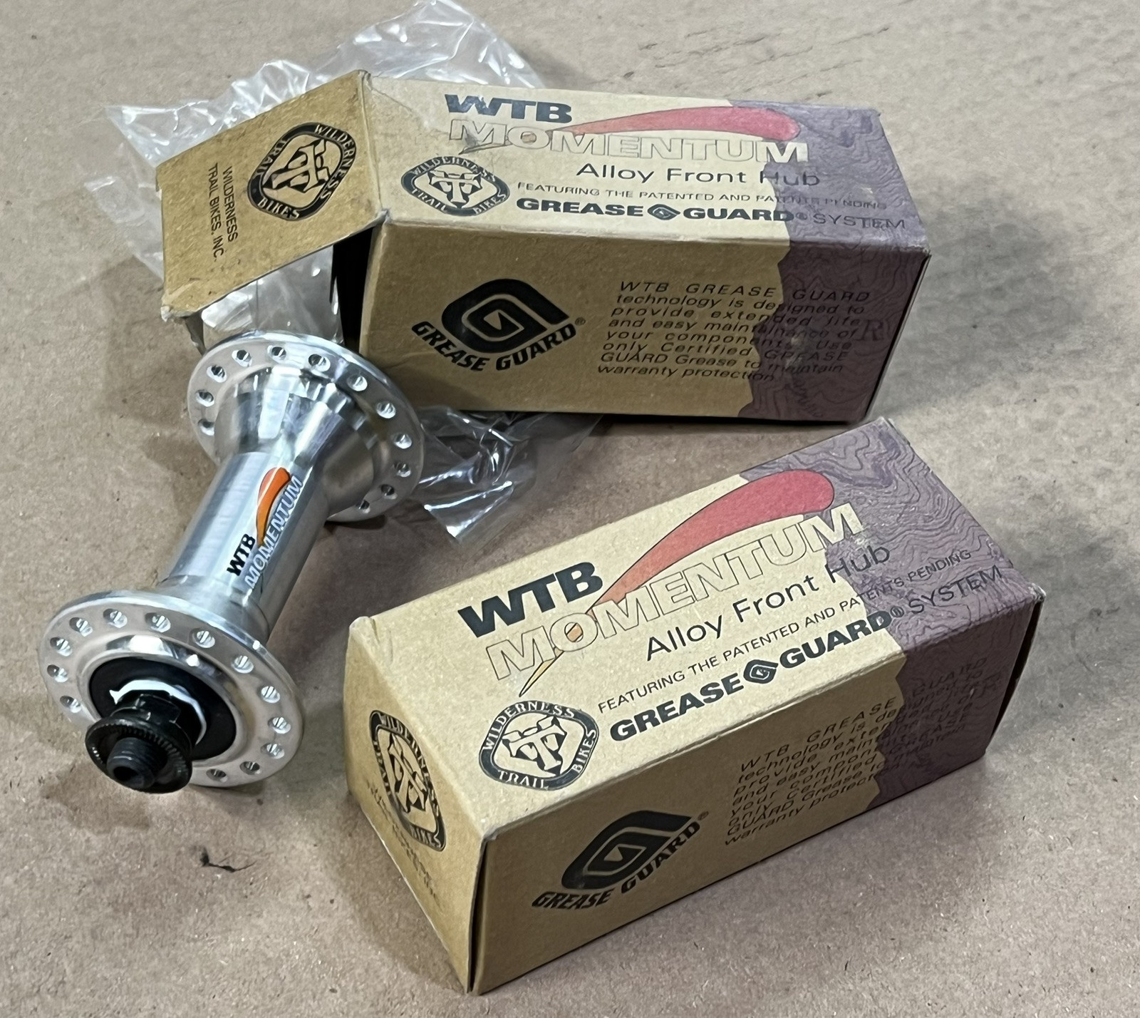 WTB Momentum Alloy Front Hub 100mm. 32H. Grease Guard