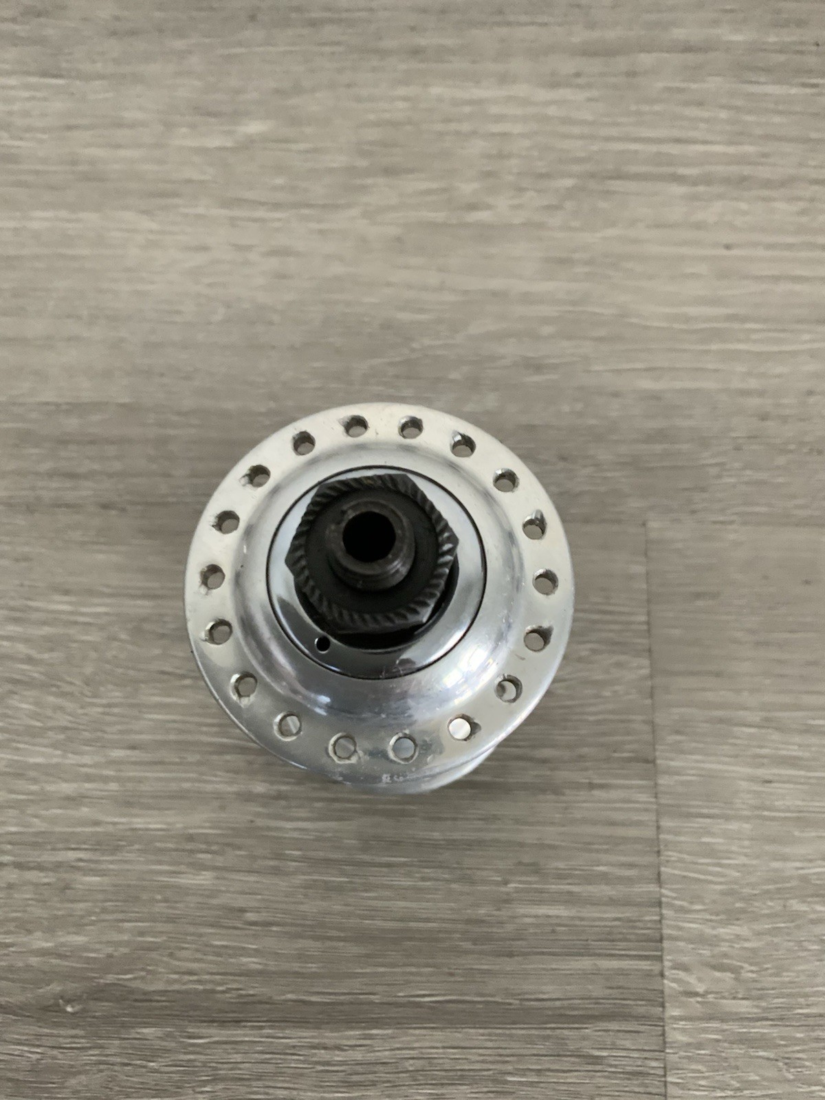 CAMPAGNOLO RECORD FRONT HUB 36 HOLE 100 MM SPACING