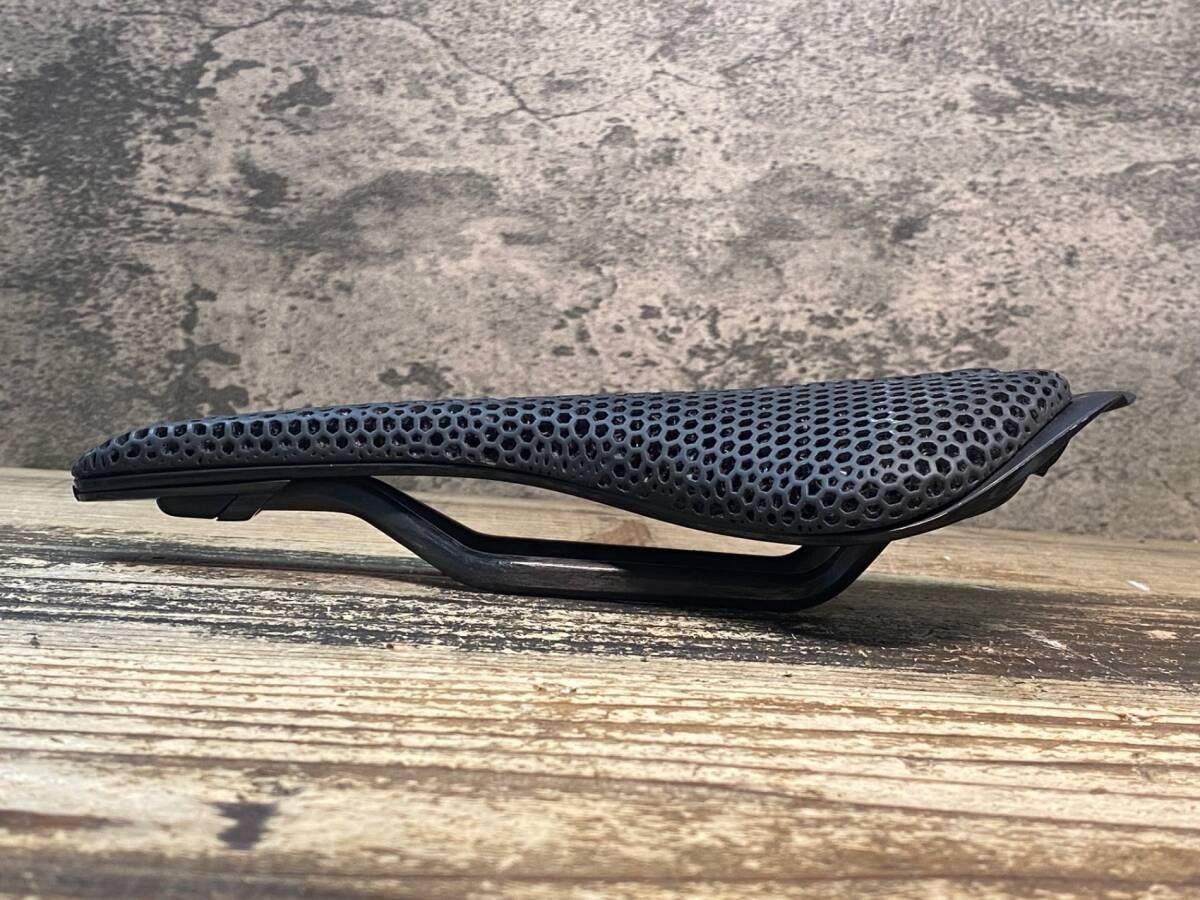 fizik ANTARES VERSUS EVO ADAPTIVE Saddle Black Carbon Rails 139mm 5.47 inch