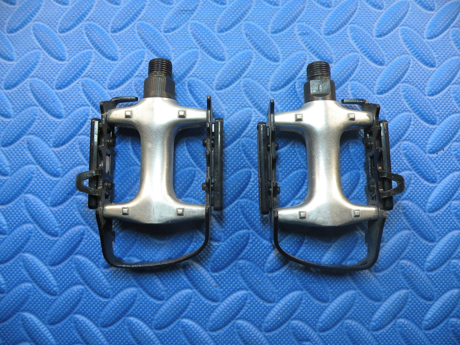 Wellgo LU-897 Bicycle Pedals Left/Right – Alloy