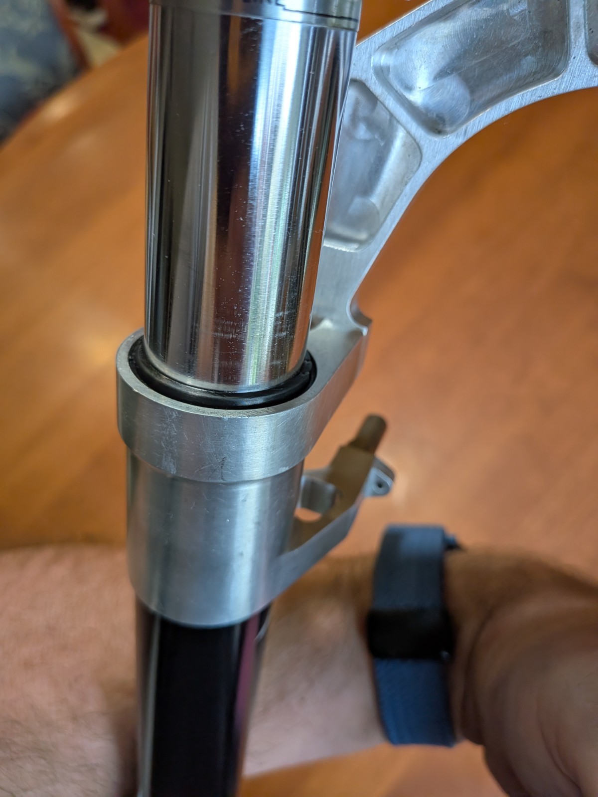 Answer Manitou 2 Suspension Fork 1993 – 1 1/4″ Steerer PLUS Tool – Rebuilt