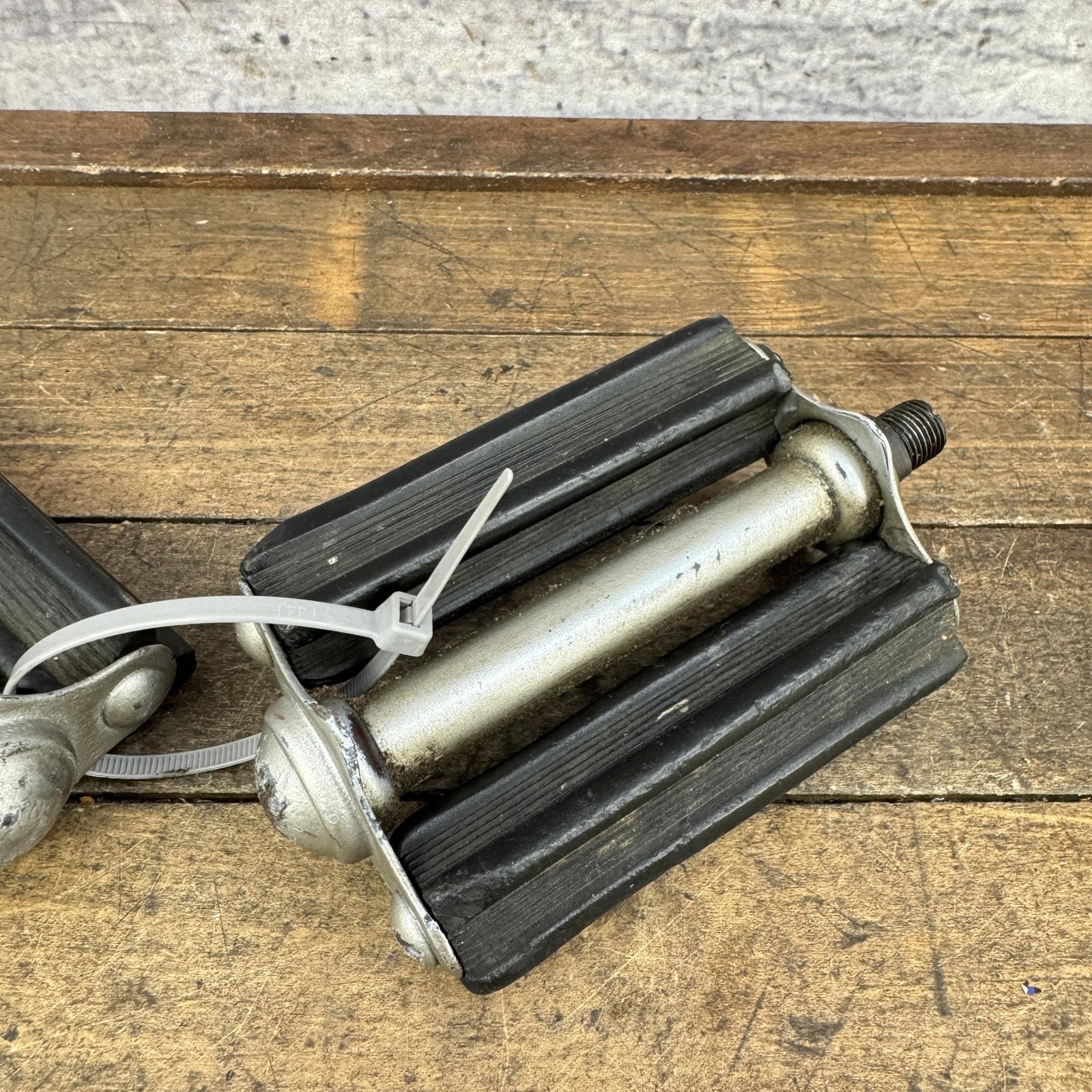 Vintage Torrington Pedals 1/2 In Black 4in Block Cruiser Balloon Tire Bike Pair