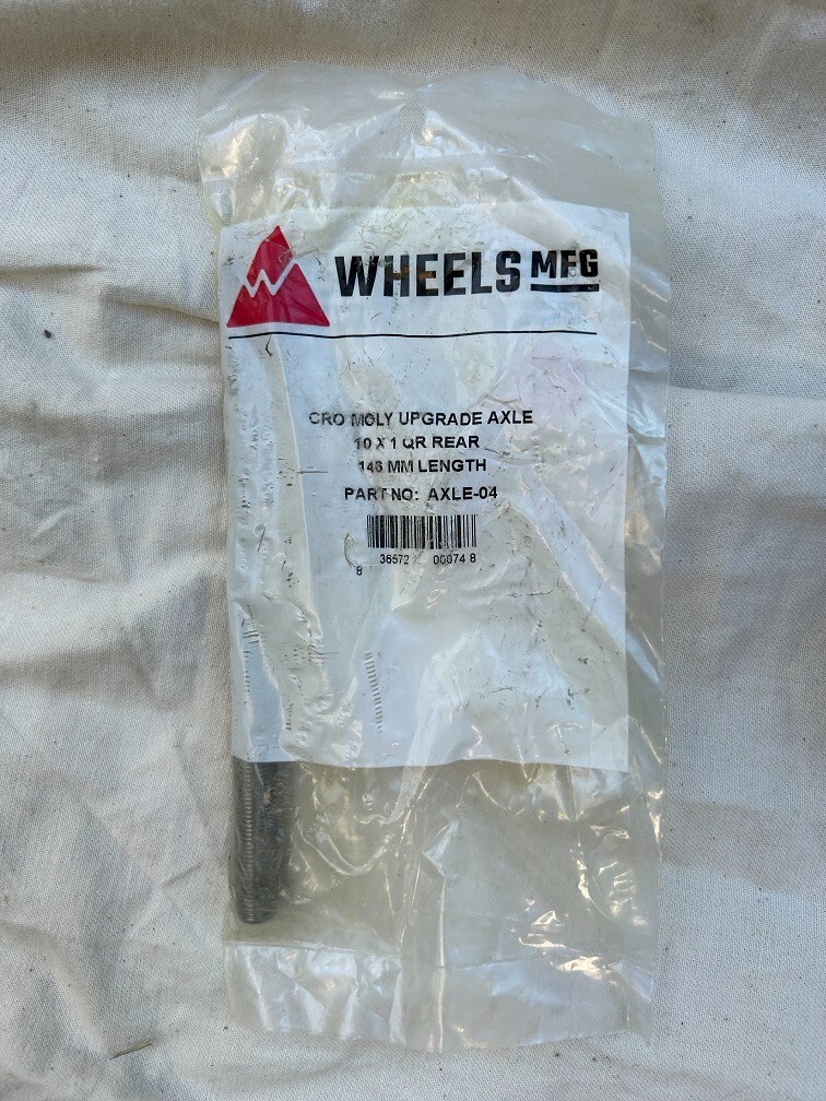 Wheels Manufacturing Axle-04 M10x1mm 146mm QR Hub Cromoly
