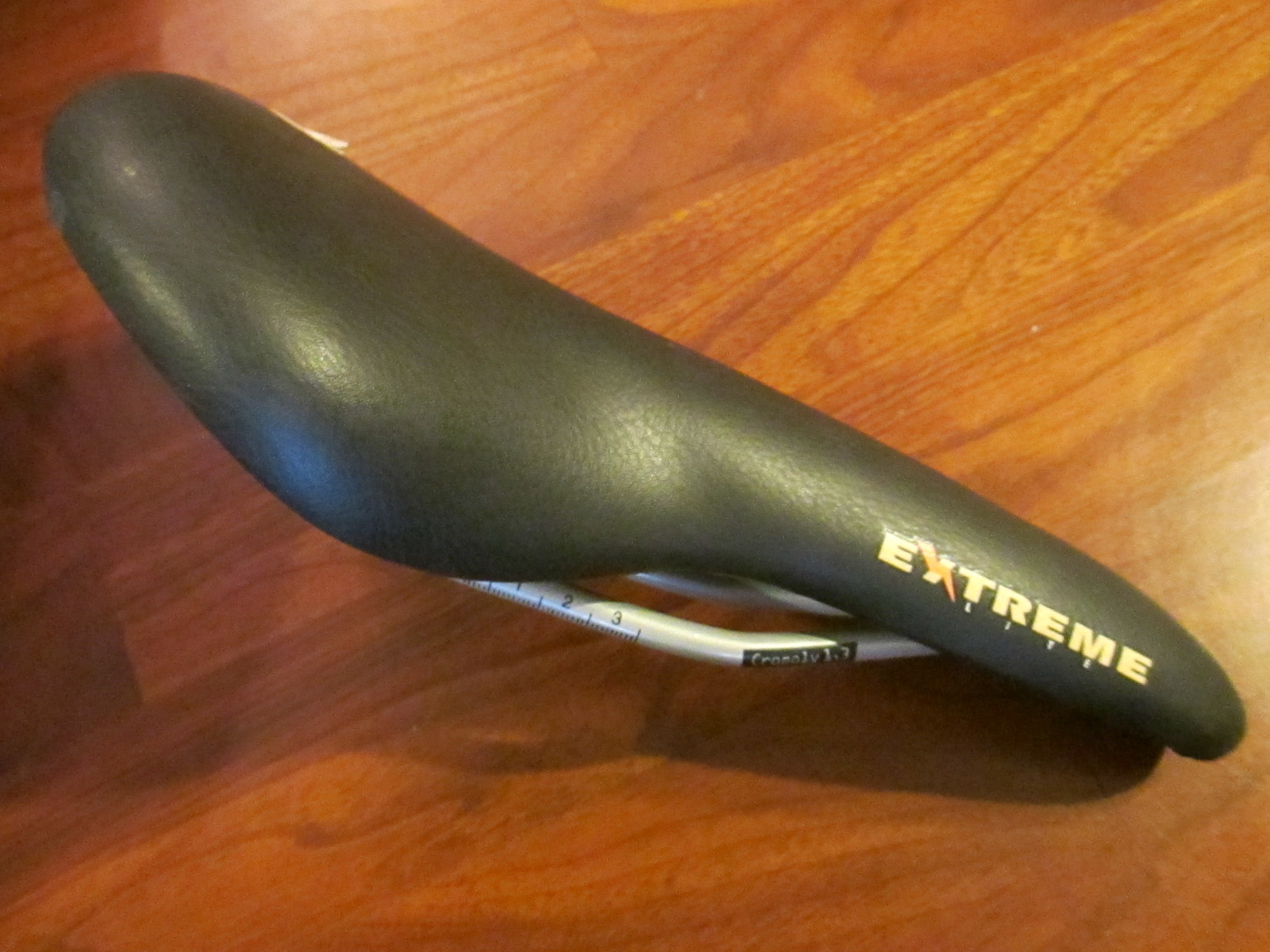 SELLE ROYAL EXTREME LITE RACING SADDLE 139MM WIDE
