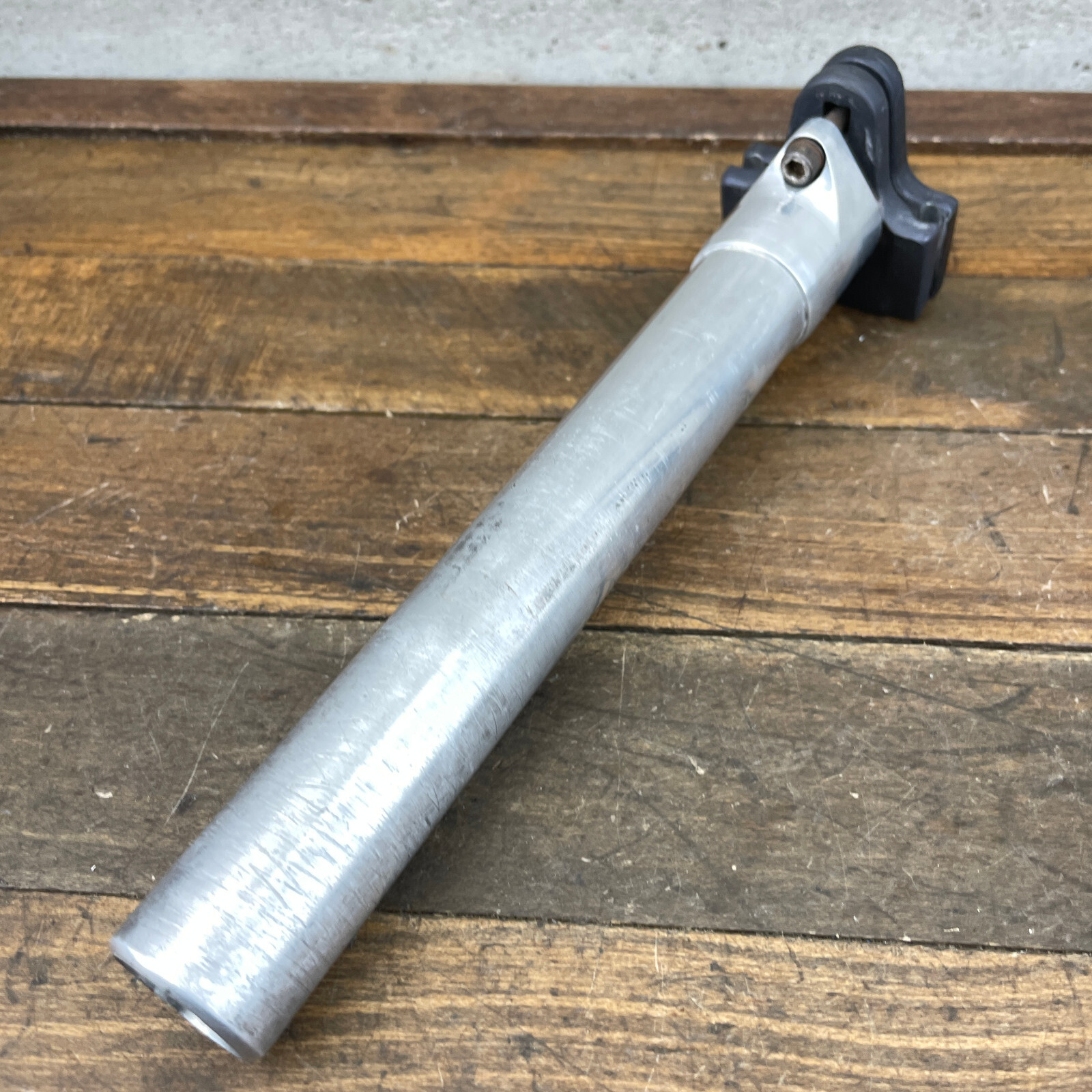 Vintage Weyless Seatpost 27.2 mm 220 mm Mountain ATB Road Micro adjust 2 Bolt