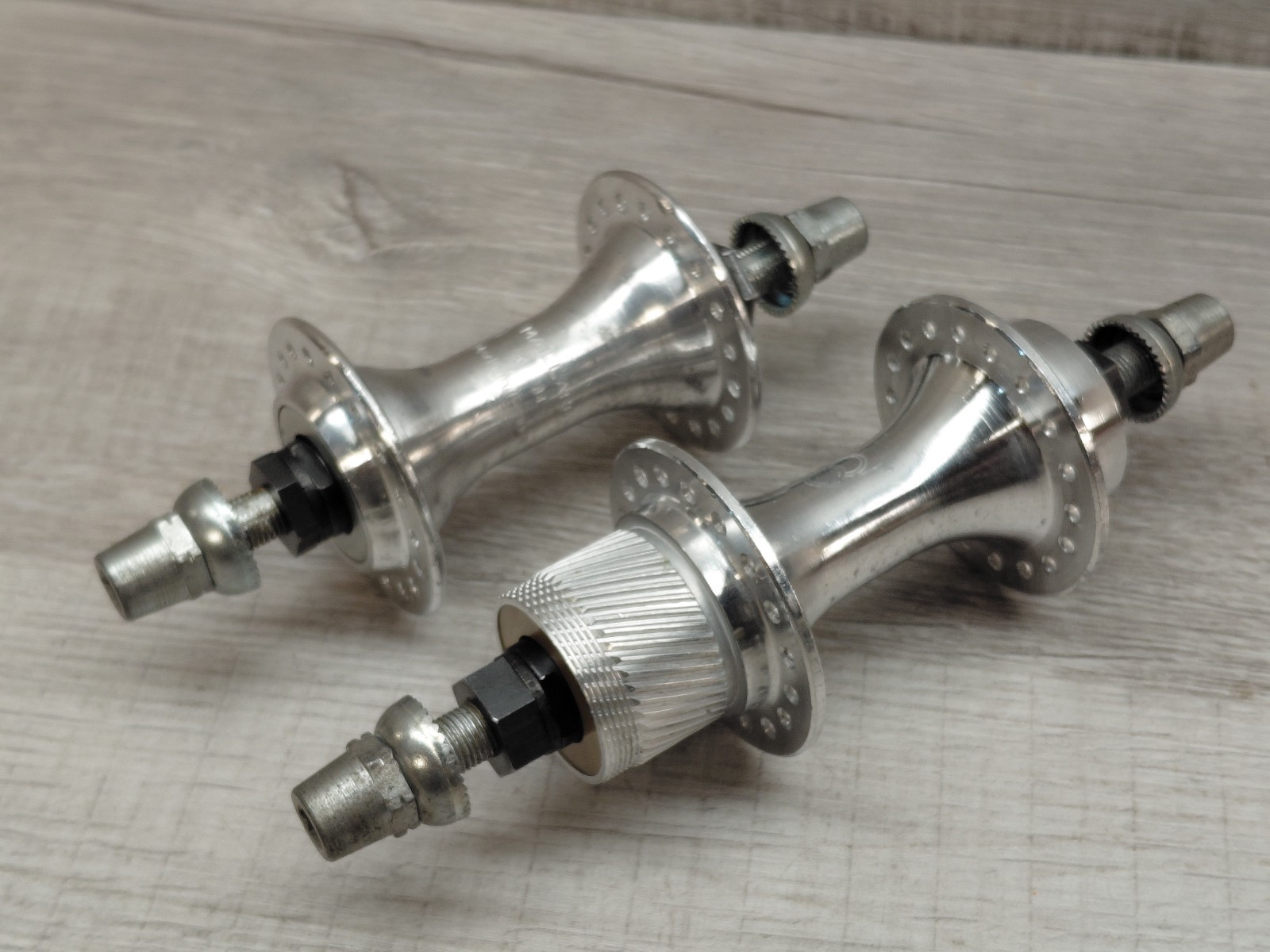 Vintage Maillard Helicomatic «Diabolo» Bolt On Hubset 95/126 mm Nutted – RARE