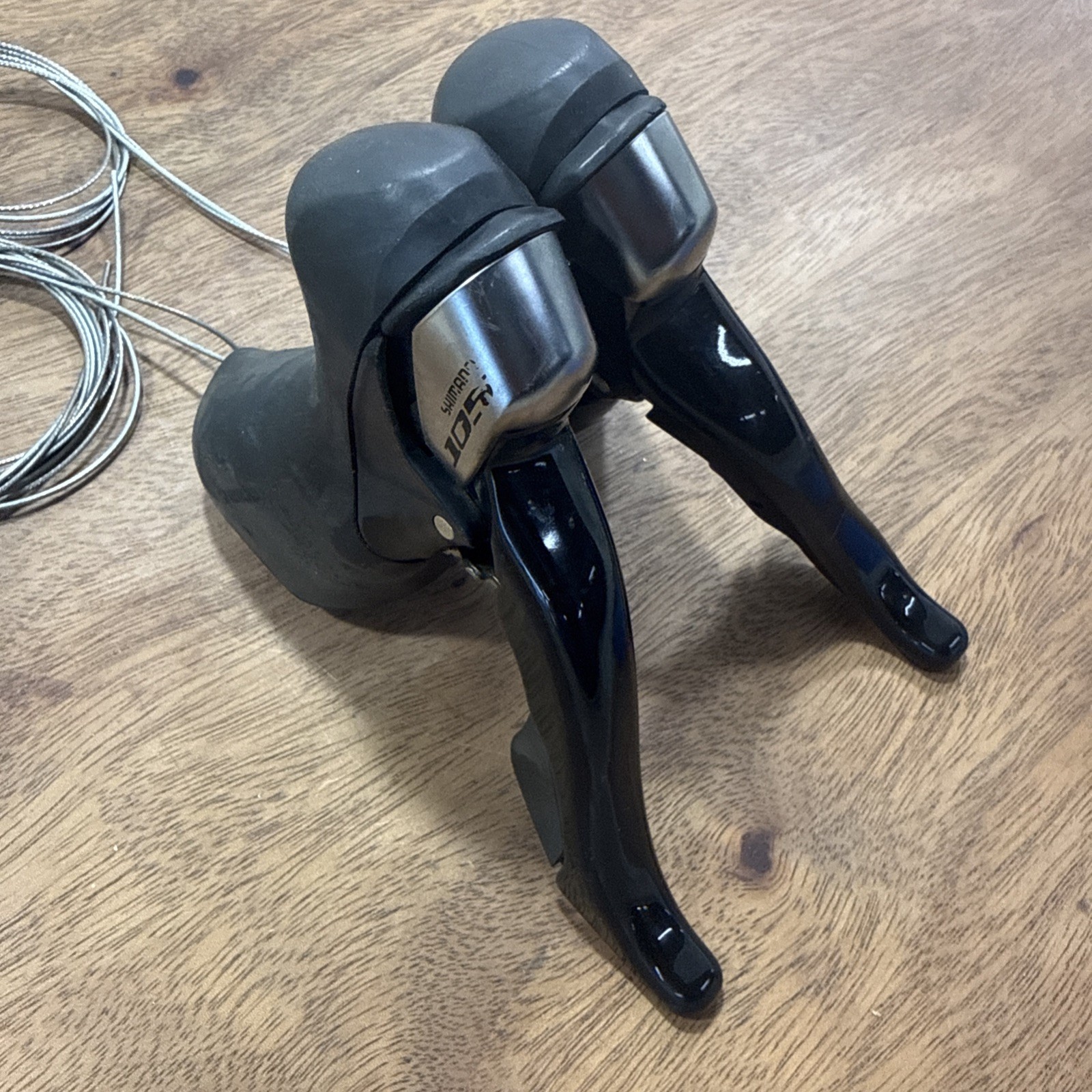 Shimano 105 ST-5700 ST-5703 3×10 Triple Road Bike Shifter Pair