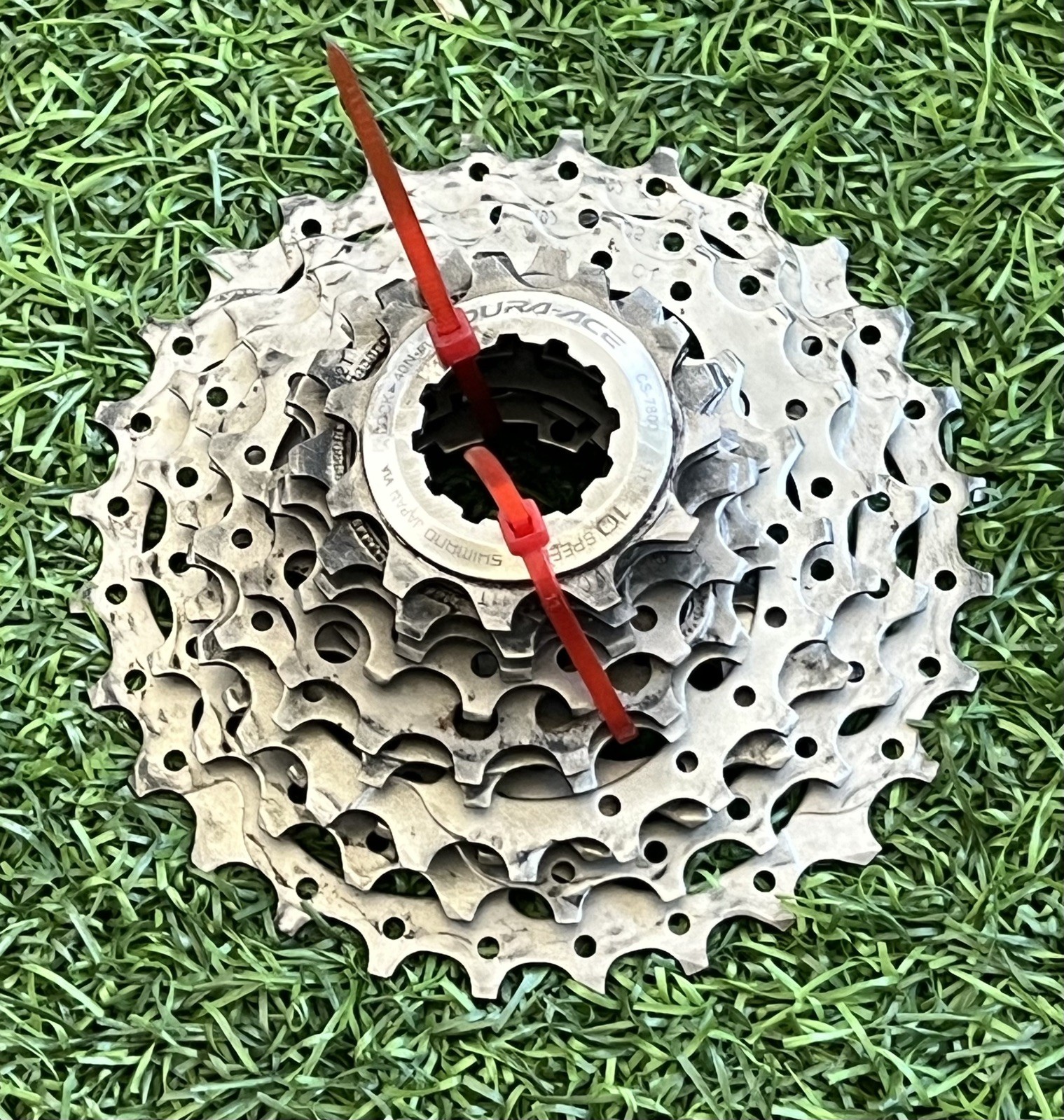 Shimano Ultegra CS-6700 10 Speed Cassette 11-28T (Dura Ace lock ring)