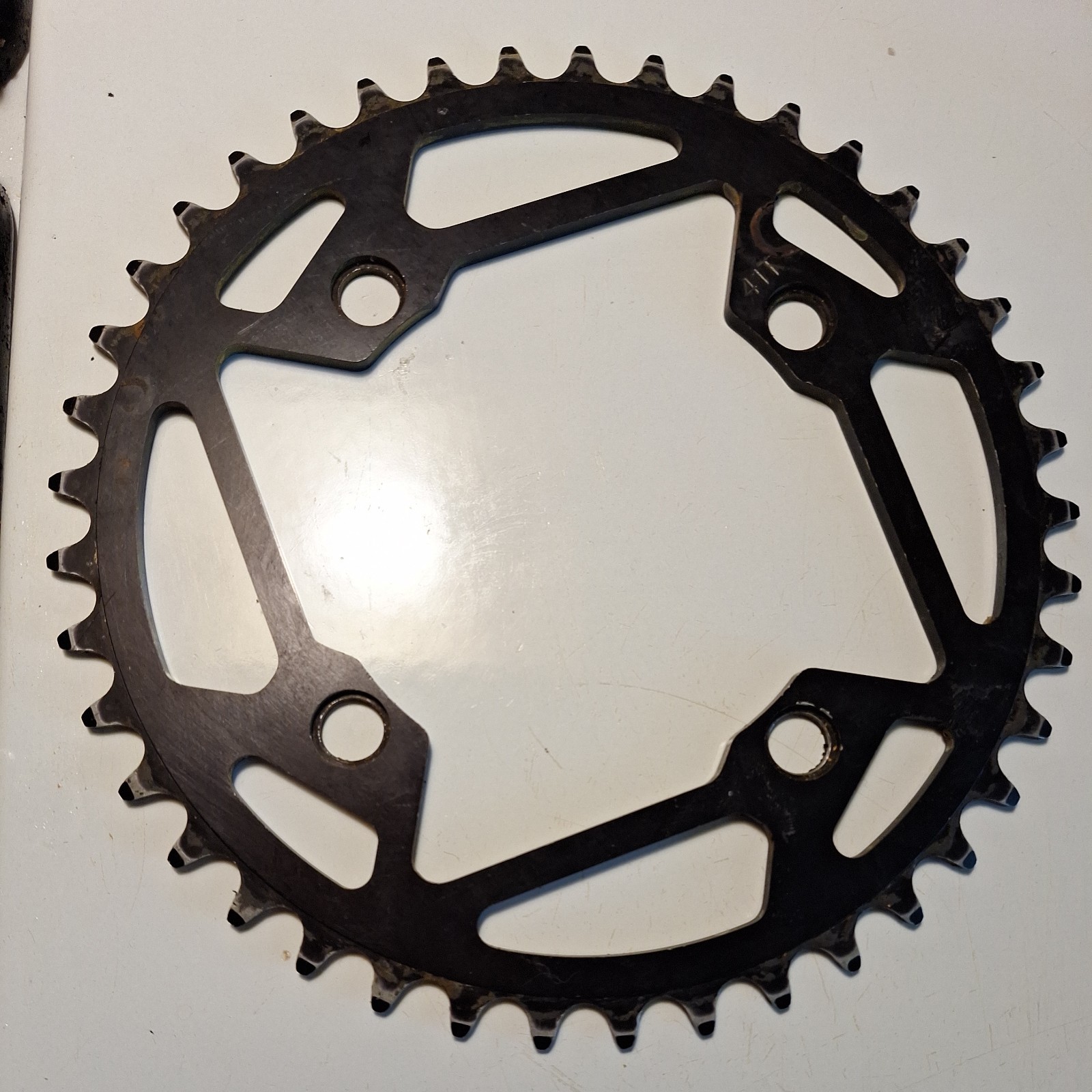 New Tangent Halo 42 tooth 104mm 4-Bolt Chainring (Black)