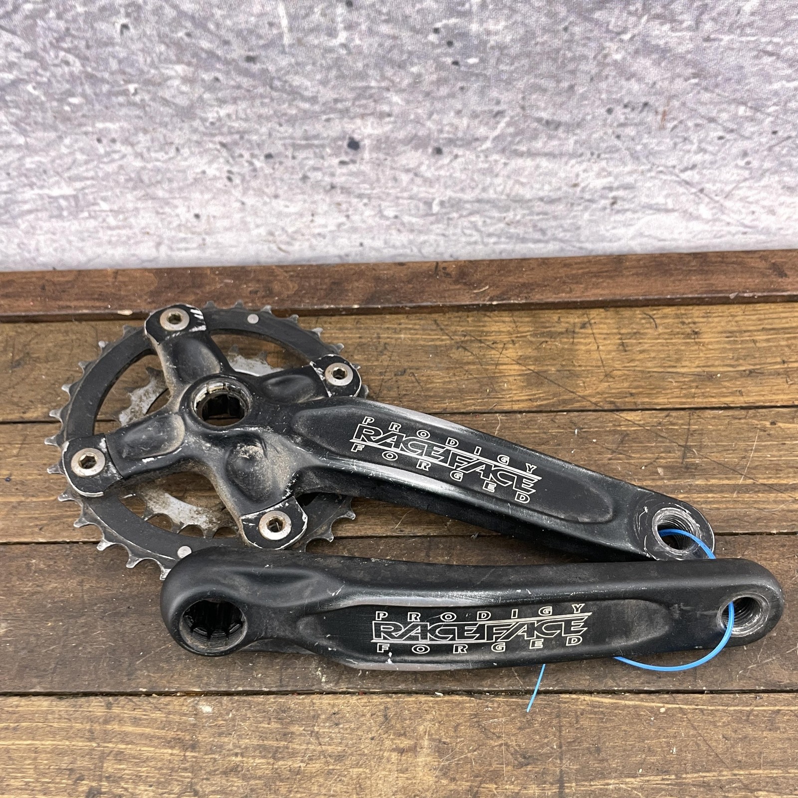 Race Face Prodigy Crank Set SPLINE 175mm 104/64 BCD Triple 90s Mountain Bike