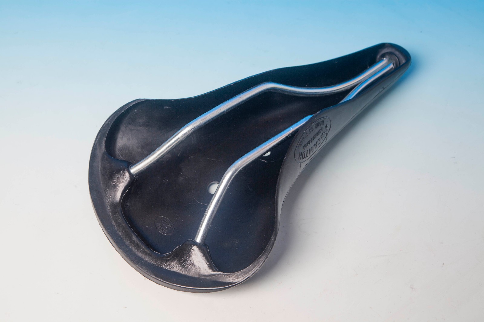 Cinelli UNICANITOR NYLON SADDLE NOS 276x158mm 298 size ROAD/TRACK ICON