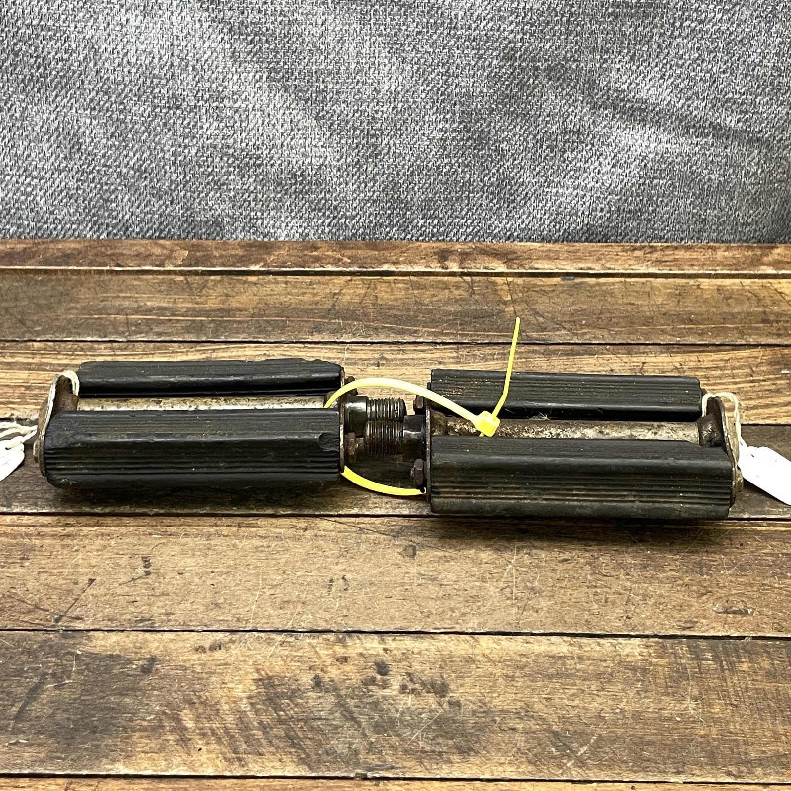 Vintage Wald Block Bike Pedals 1/2 In USA PARTS Bent Shaft Balloon Tire