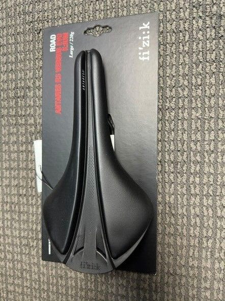 Fizik Antares R3 Versus Evo k:ium Saddle – Black 220g