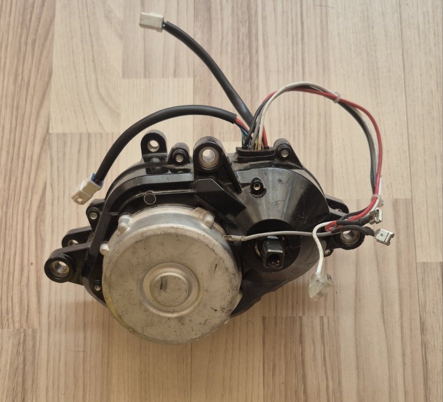 Panasonic NUA214F Mid-drive motor for electric bicycles