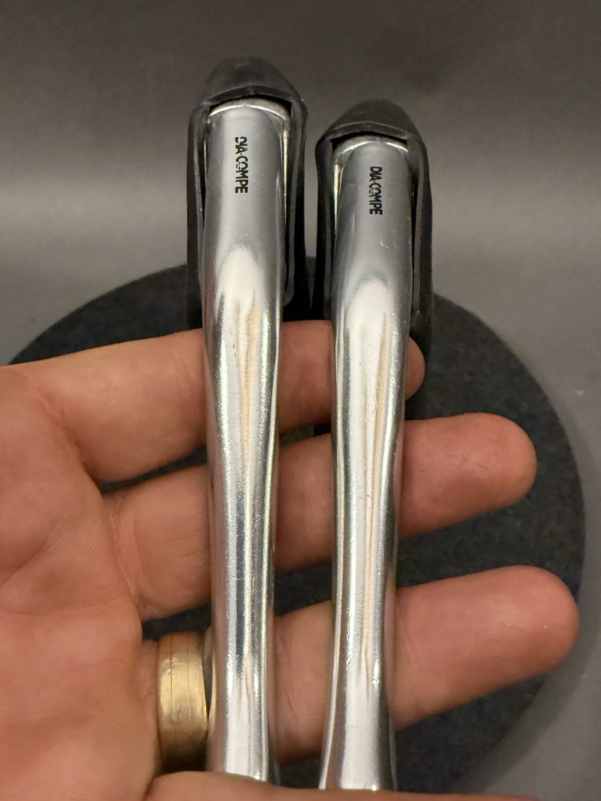DIA-COMPE BRAKE LEVER SET AERO. USED ONLY ONCE.
