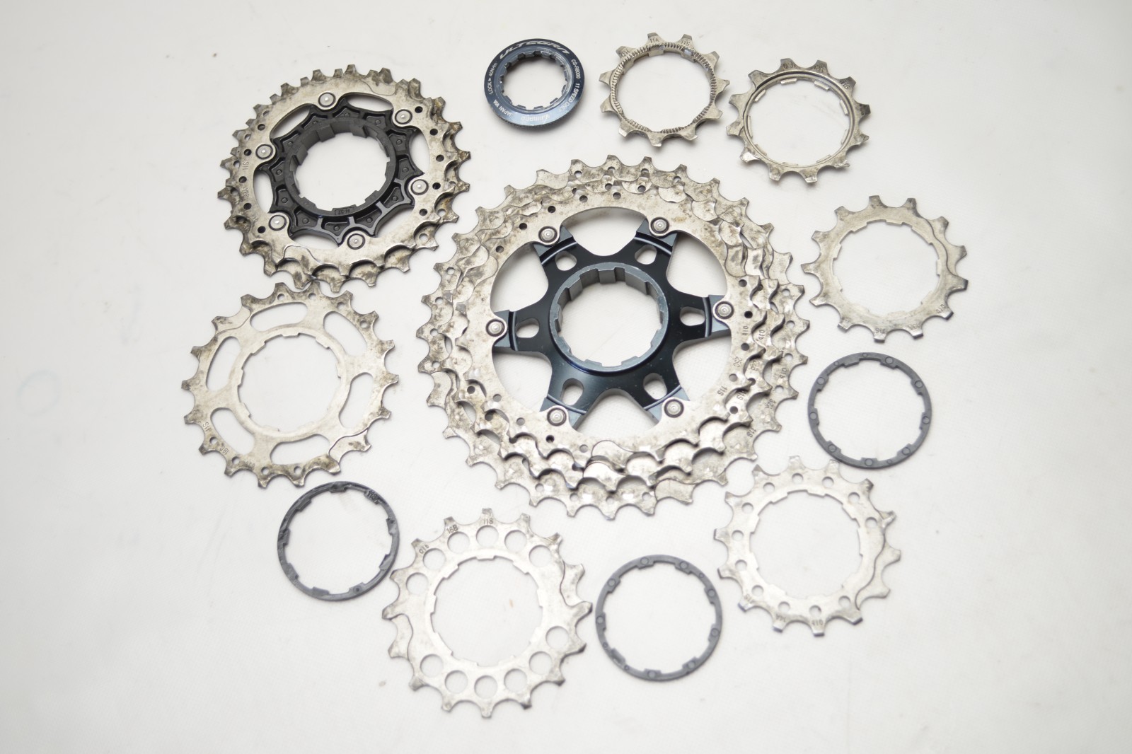 SHIMANO ULTEGRA HYPERGLIDE 11-32 TOOTH 11 SPEED GRAVEL BICYCLE CASSETTE CS-R8000
