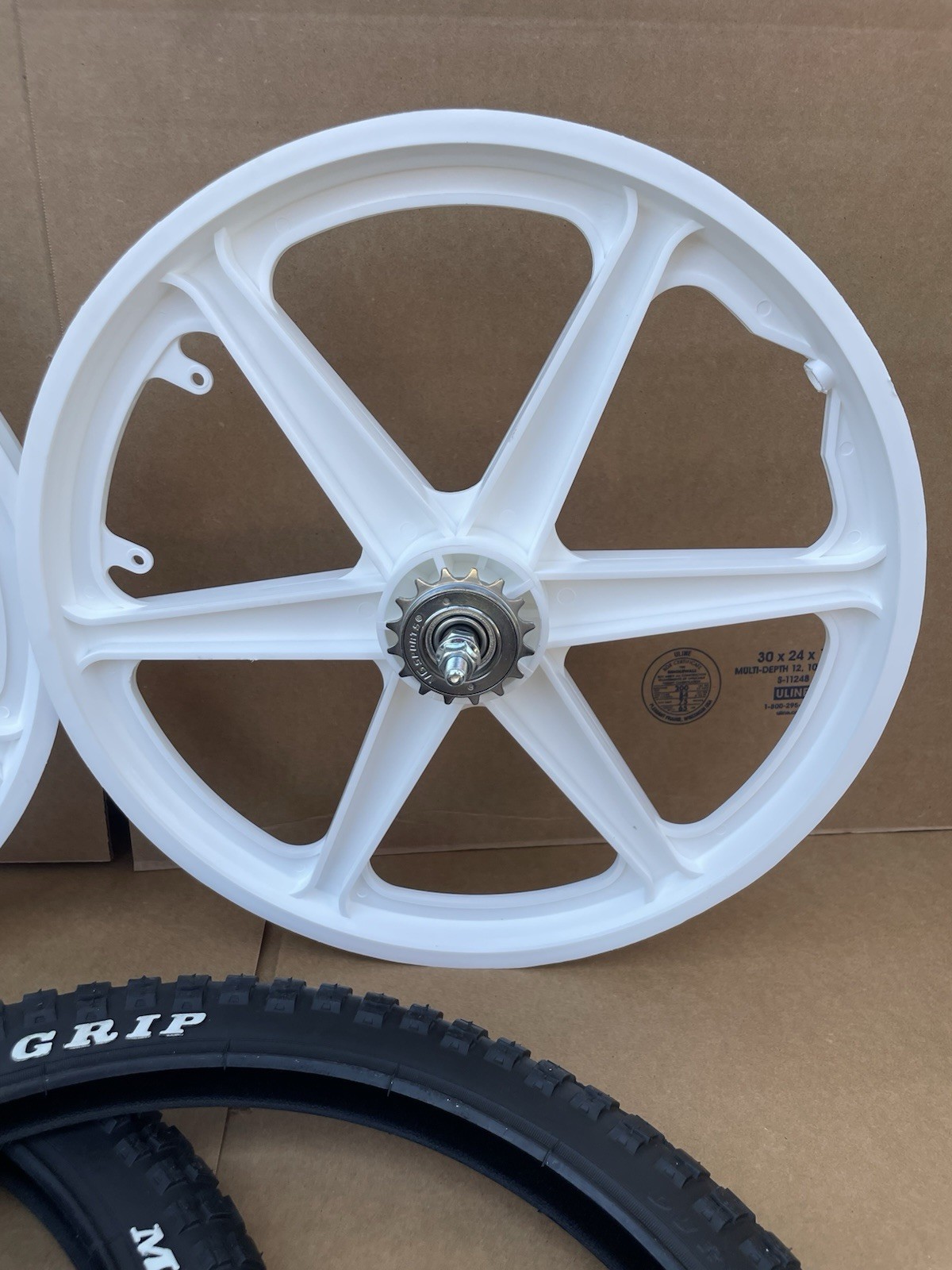 20″ Bicycle Plastic WHITE 6-spoke Mag Wheels Motocross Tires Set GT Rims BMX