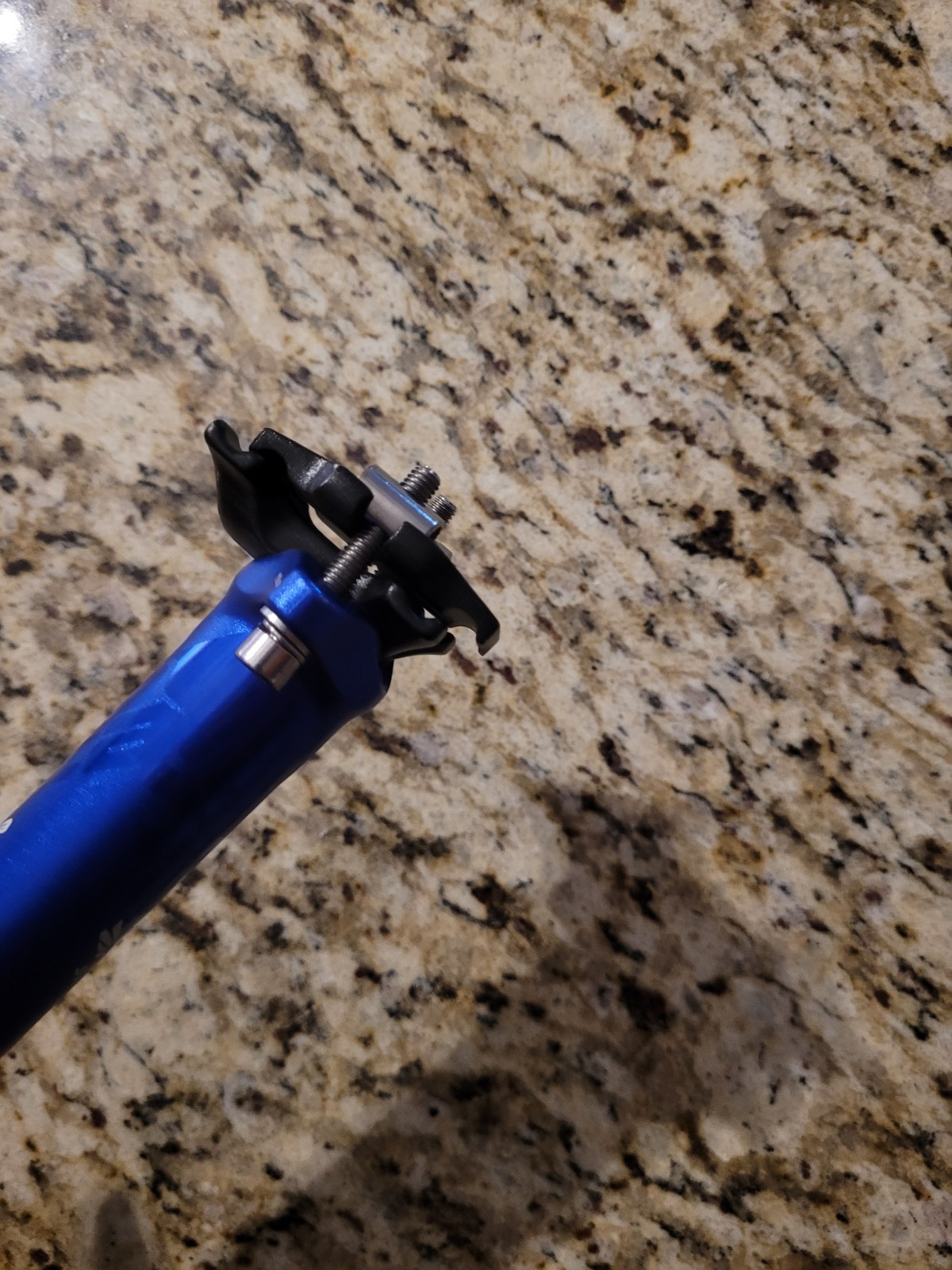 Branta Strive Seat Post 31.6mm x 350mm Long Ano Blue Aluminum Zero Offset