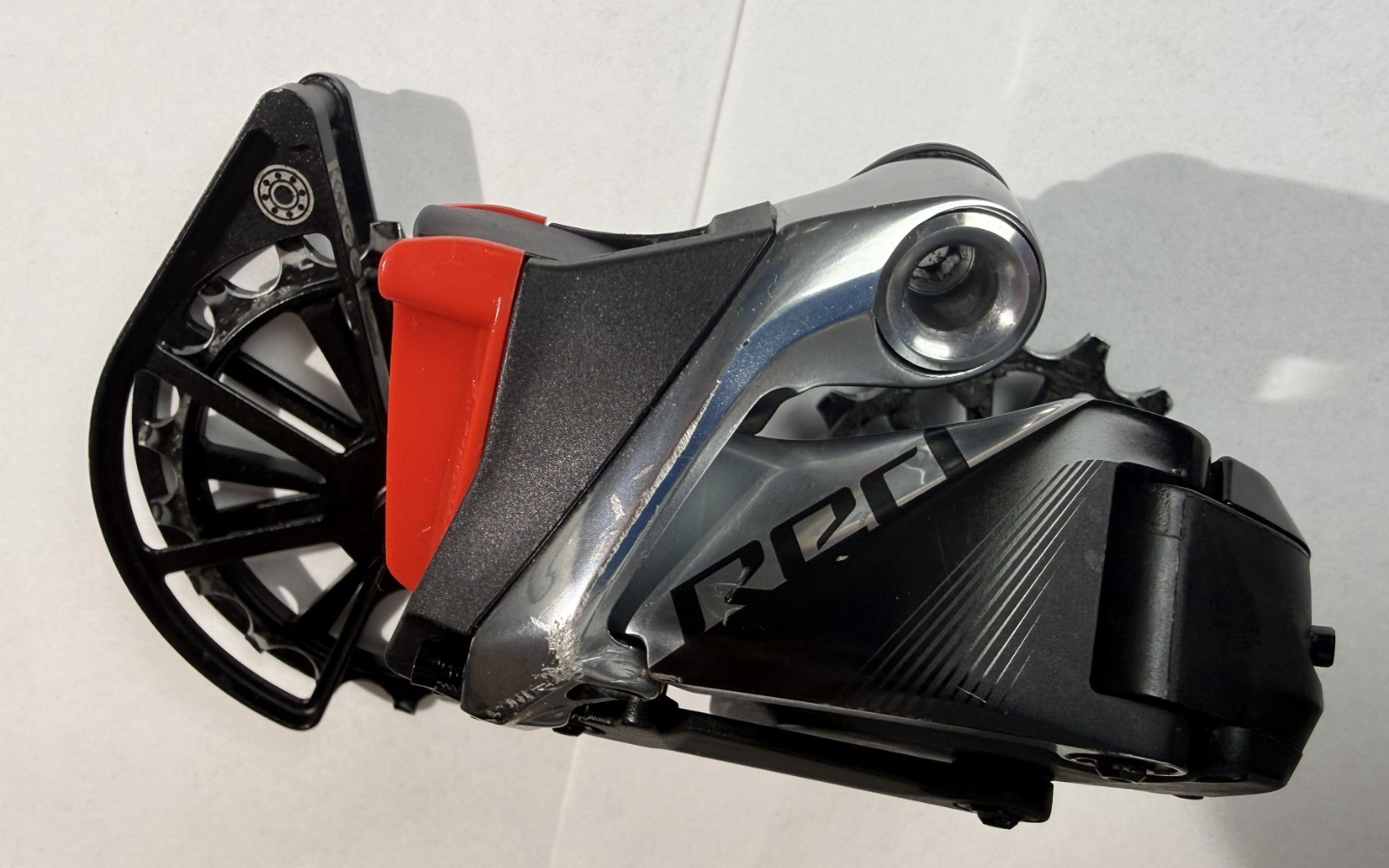 SRAM Red AXS eTap D1 Electronic 12-Spd Rear Derailleur & Black Kogel Kolossos