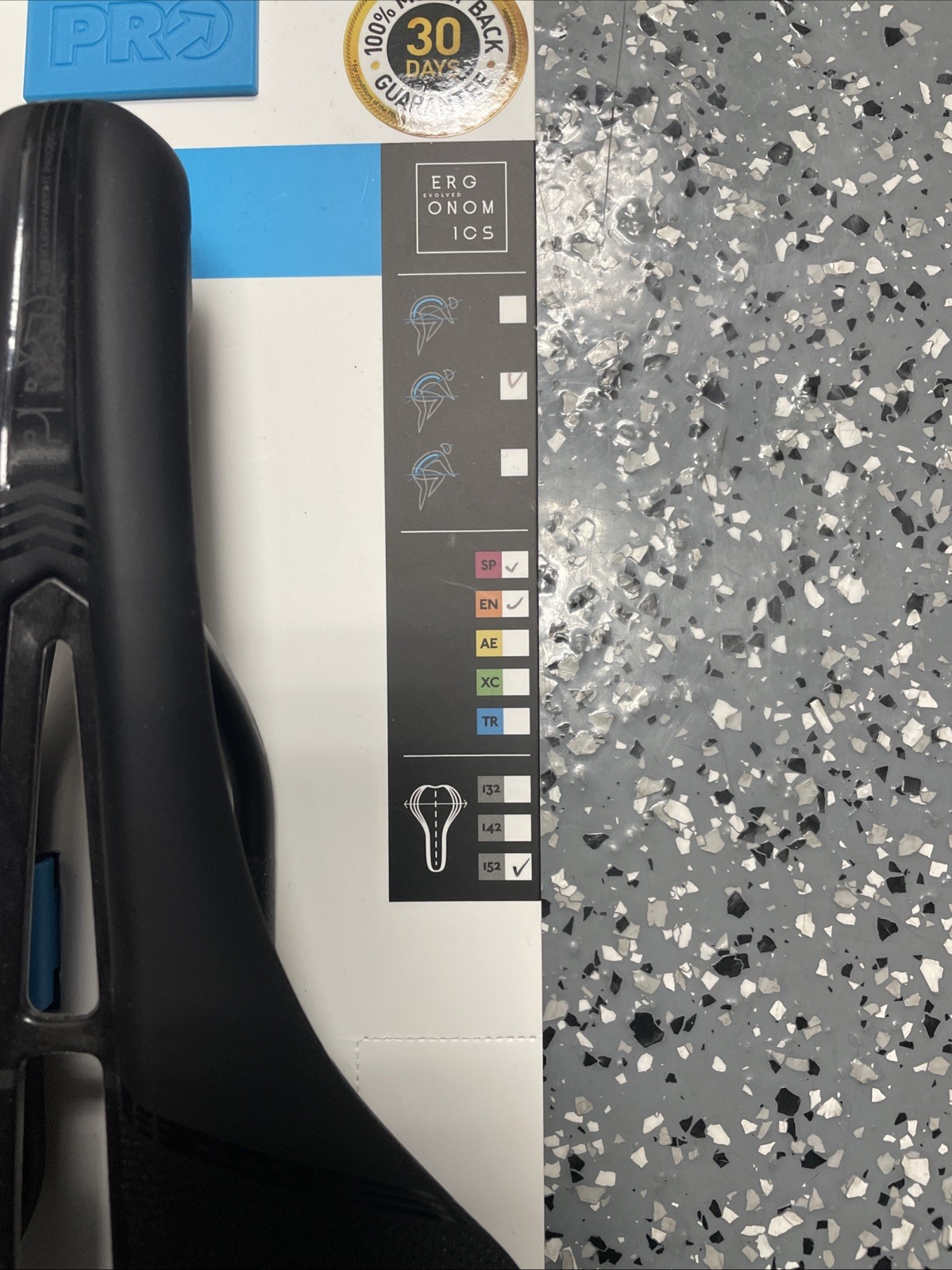 Pro Turnix Team Saddle 152mm Carbon Rails
