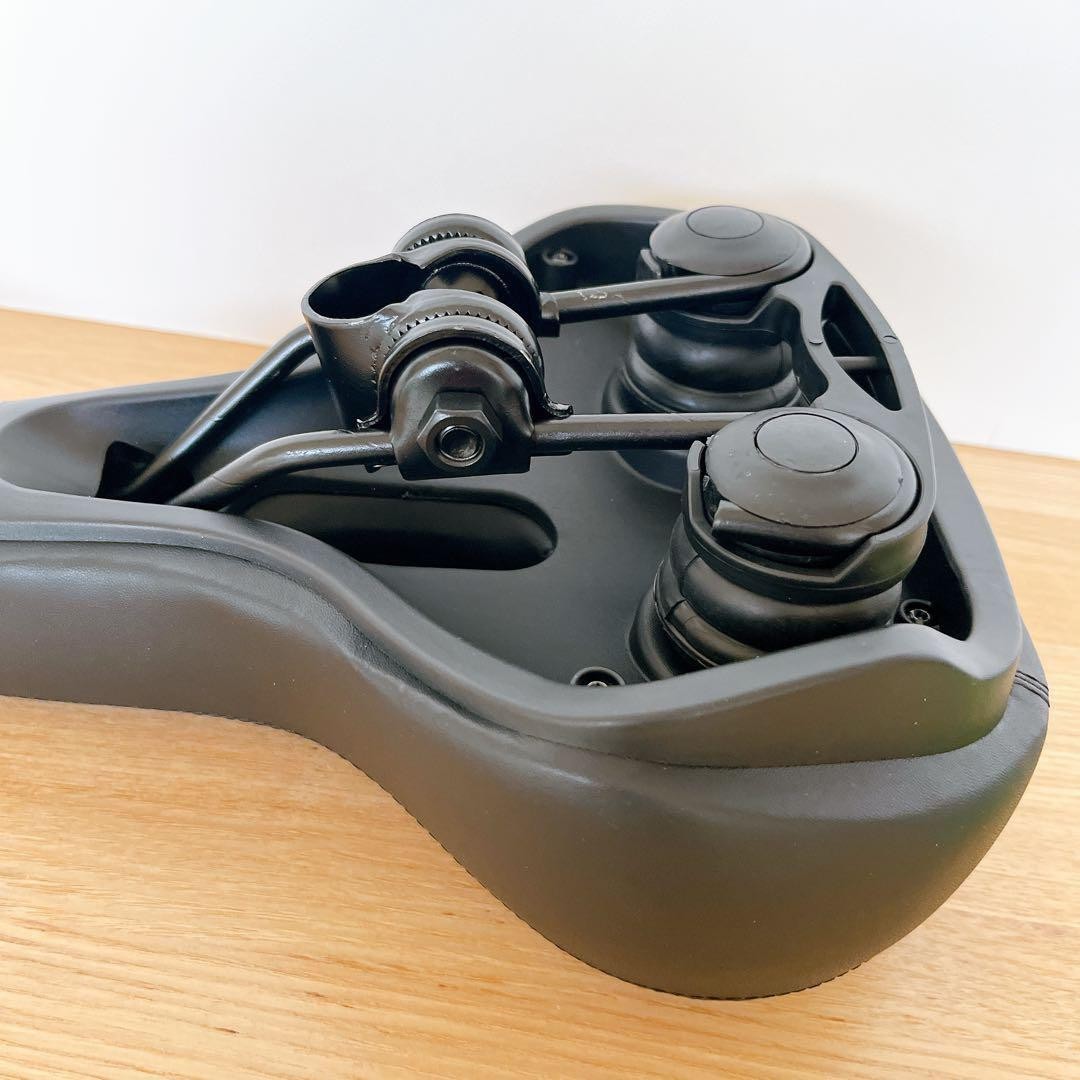 Thick Bicycle Saddle Black 210mm x 270mm for Lightweight Vehicles