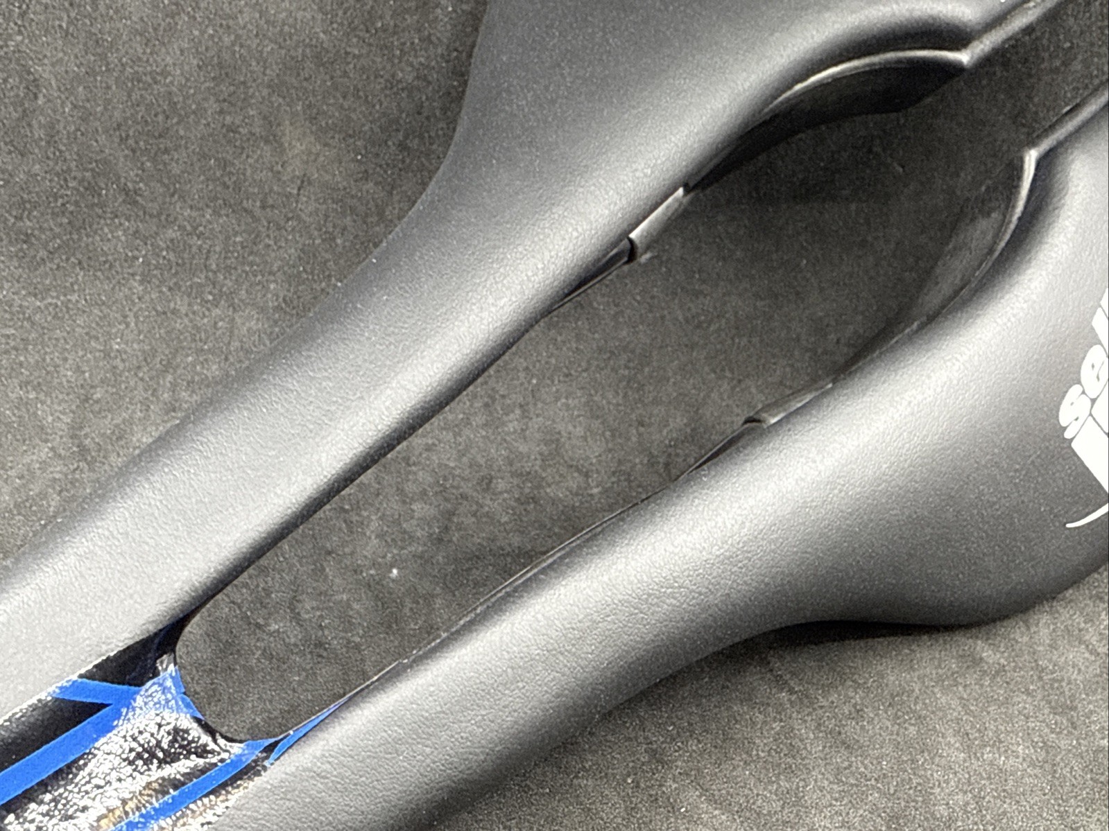 Selle Italia SP-01 BLUE ACCENTS SuperFlow Team Edition Prof 5.0 L3 285mm x 140mm