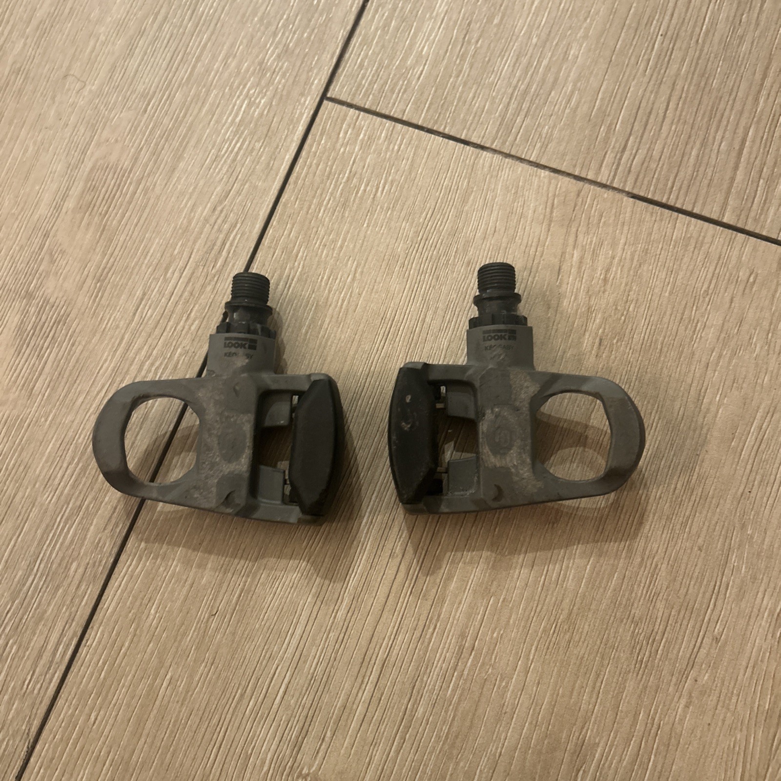 Look Keo Easy Clipless Pedals Gray 9/16 Race Bike Road Bike Vintage Peloton comp