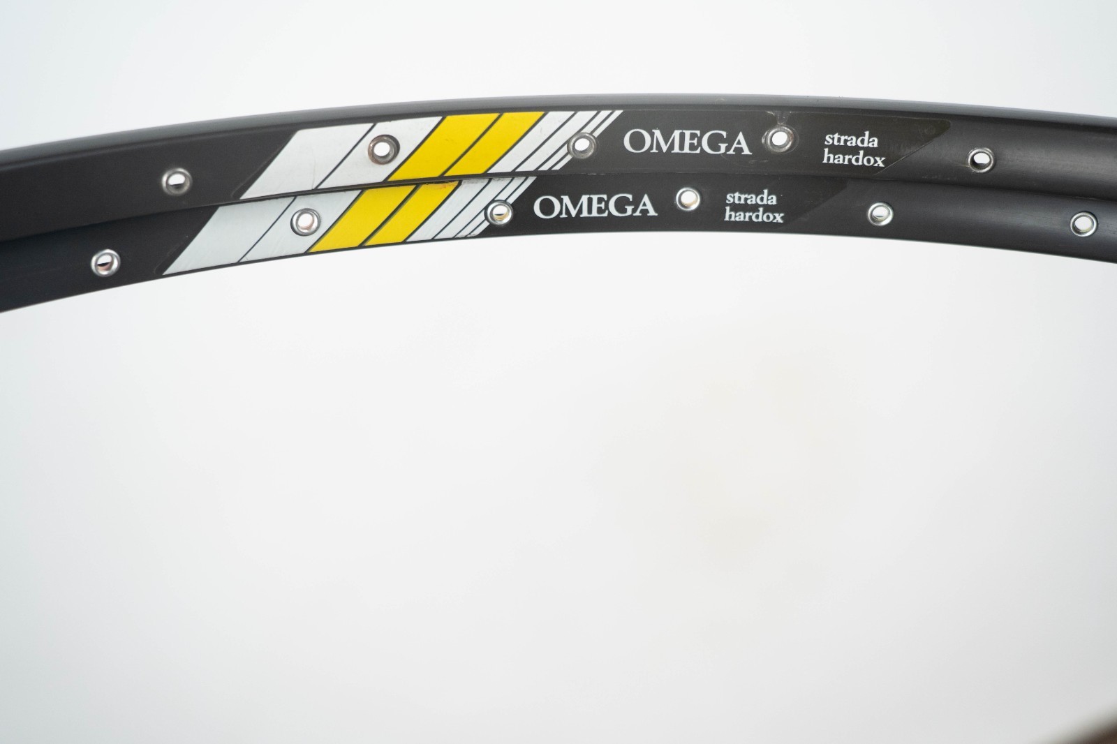 NOS CAMPAGNOLO OMEGA STRADA HARDOX CLINCHER RIMS 28″ 700c 32H VINTAGE ROAD BIKE