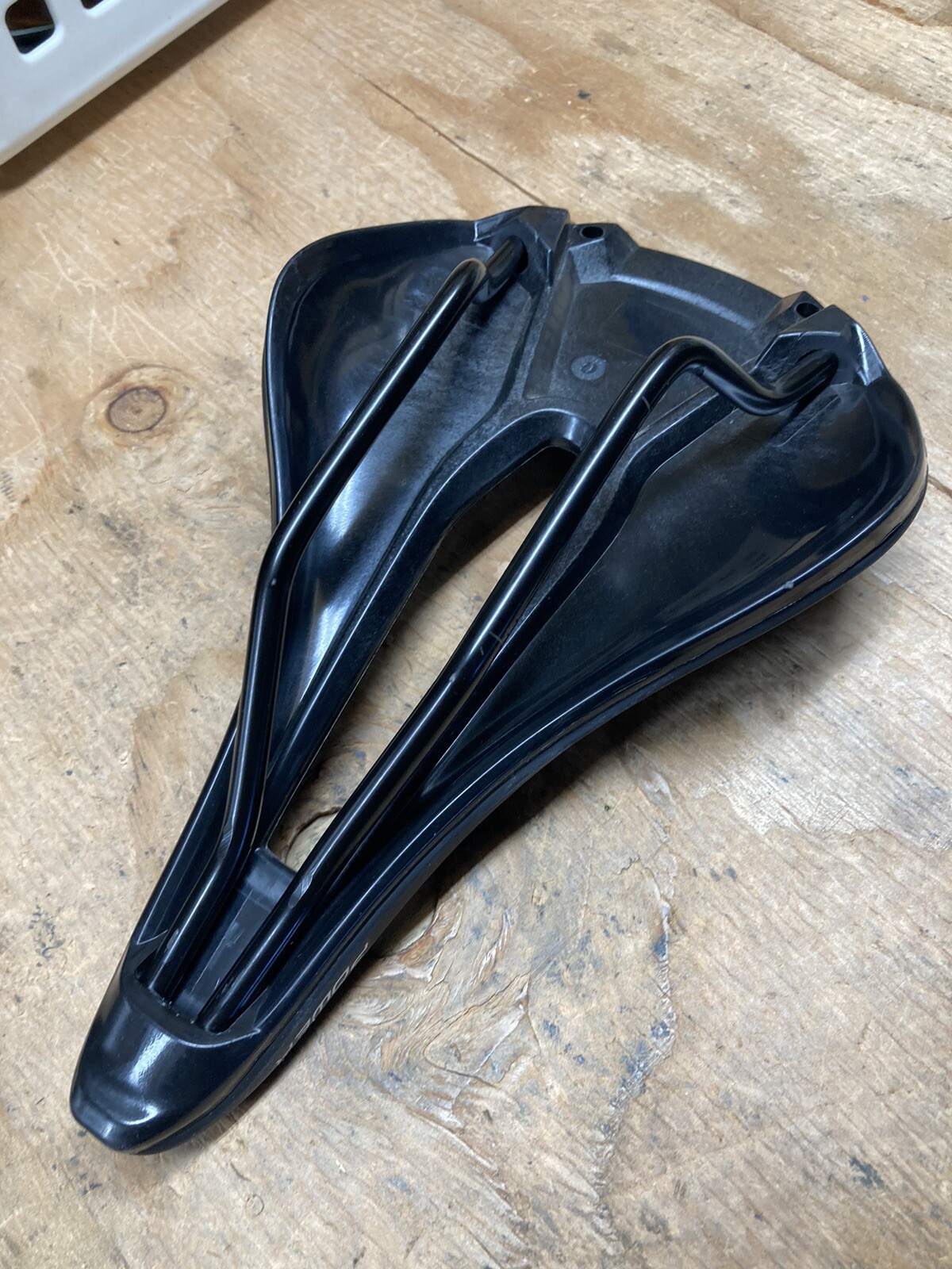 Specialized Power Comp saddle 143 body geometry road bike seat