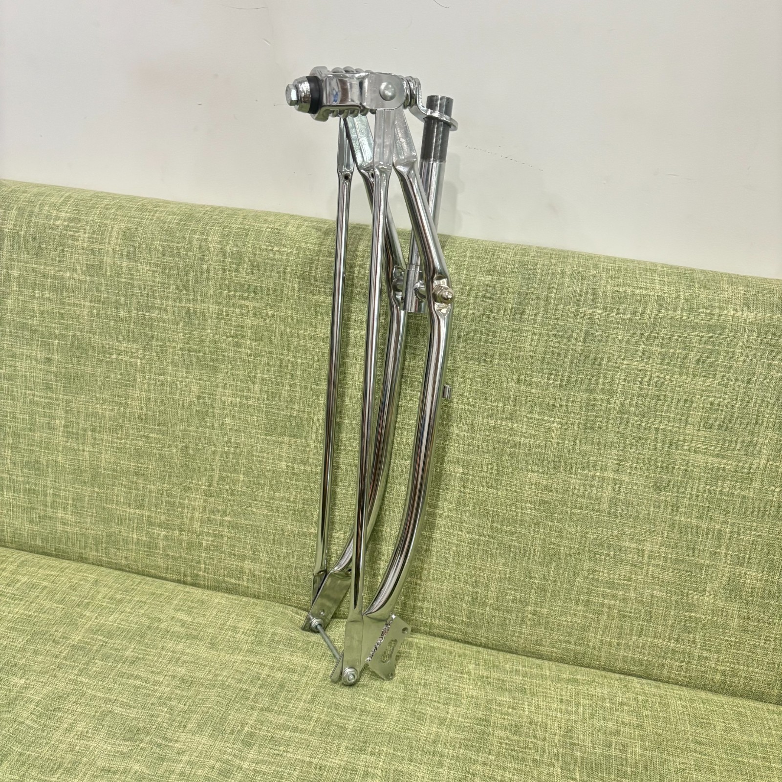CDH 26″ Springer Bike Fork 1″ Threaded Chrome Bicycle Fork Cruiser Chopper Bike