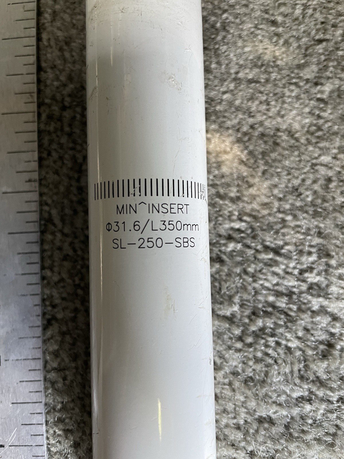 FSA OS-250 Aluminum Seatpost 31.6mm x 350mm White/Black SL-250-SBS