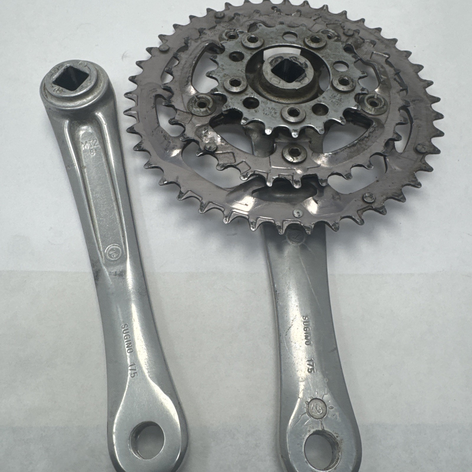 Vintage Sugino Impel Mountain Bike Triple Crankset 175mm 42/32/20 CSS III Hard
