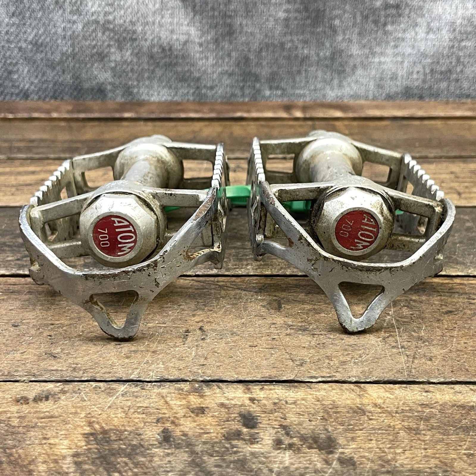 Vintage Atom 700 Platform Bike Pedals Silver Pair 365g Road Touring Alloy