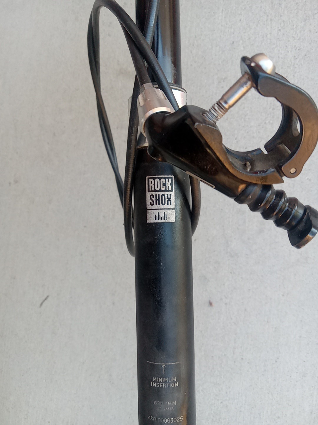 RockShox Reverb Dropper Seatpost 30.9MM/125MM Black.