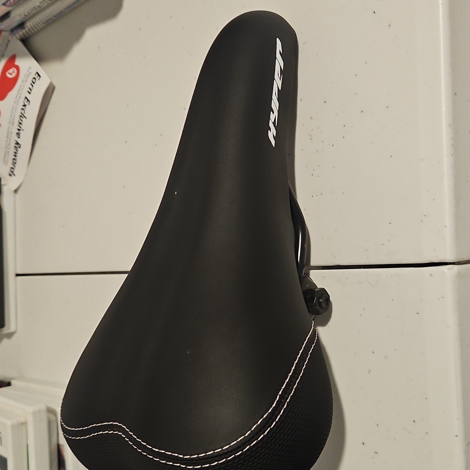 Hyper Black Racing Bicycle Saddle White Stitching Universal Synthetic Foam